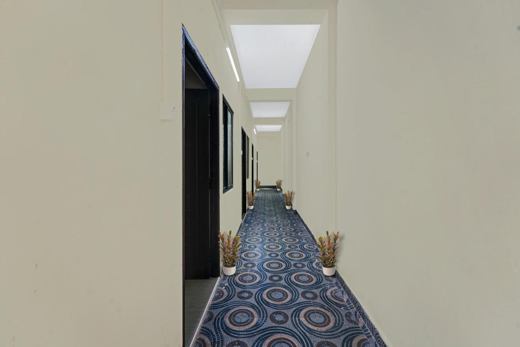 O Kvr Residency Hotel