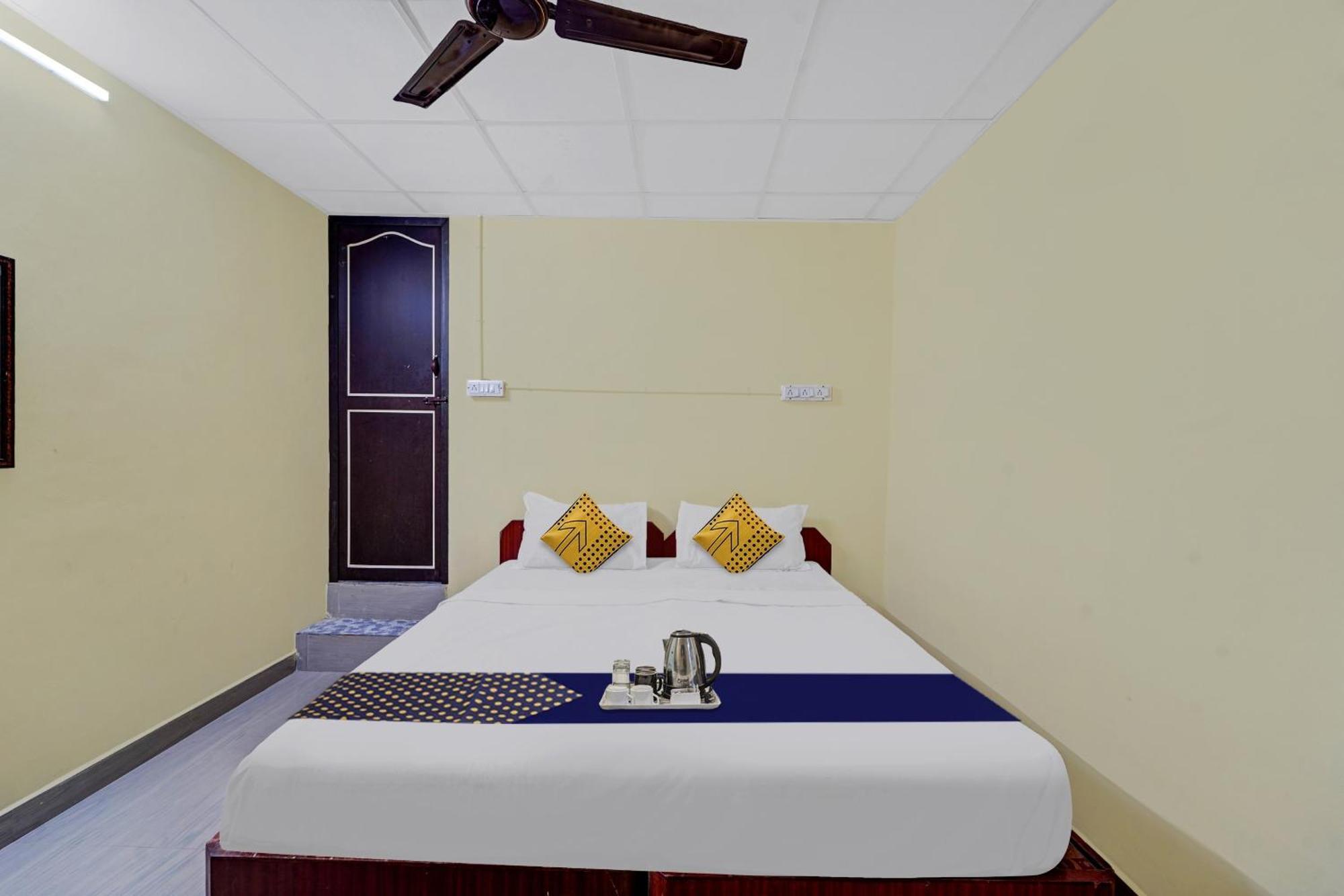 O Kvr Residency Hotel 2*