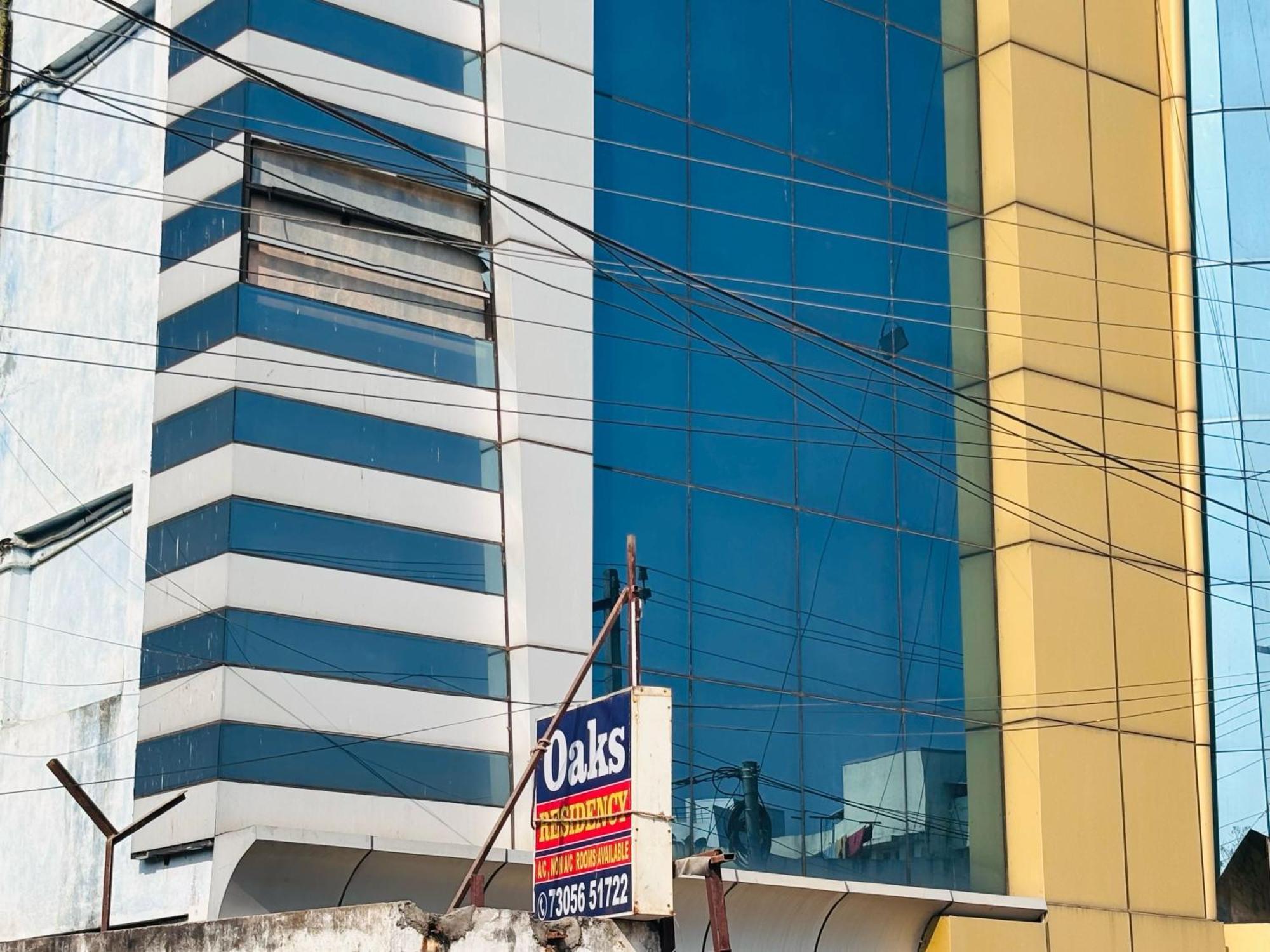 O The Oaks Residency Hotel Chennai