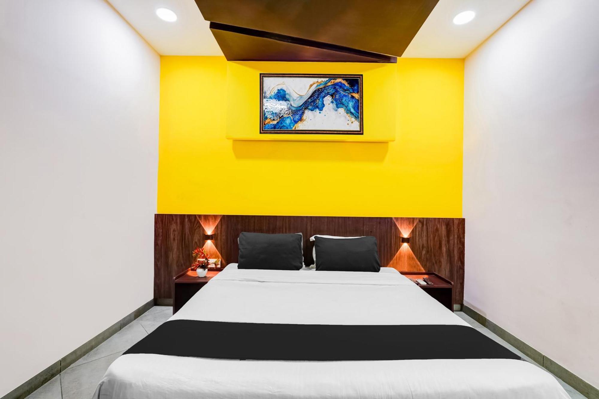 Super Townhouse Purushawalakm