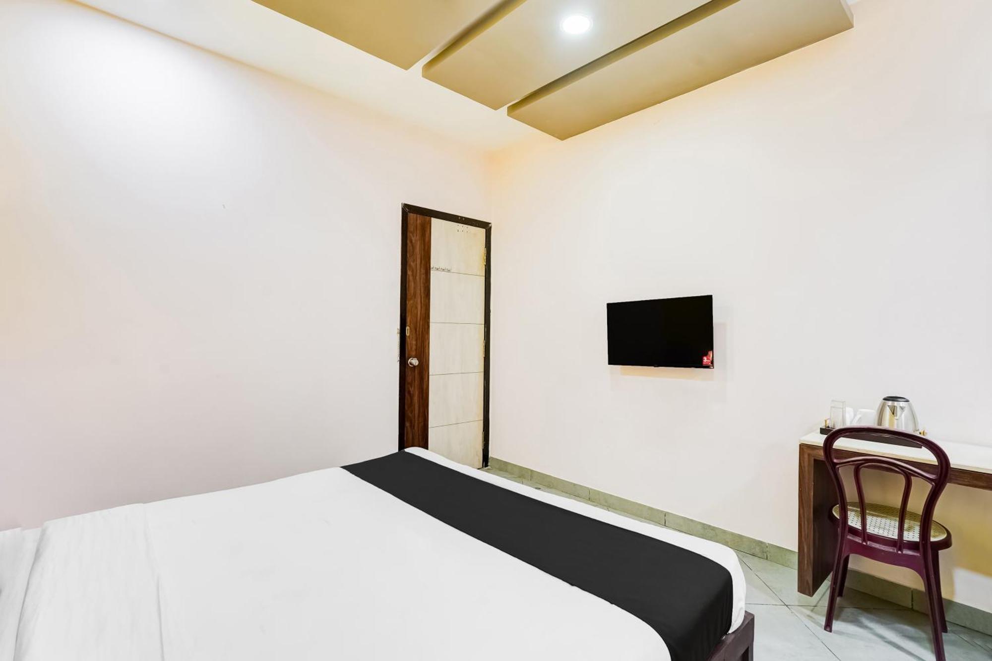 Super Townhouse Purushawalakm *