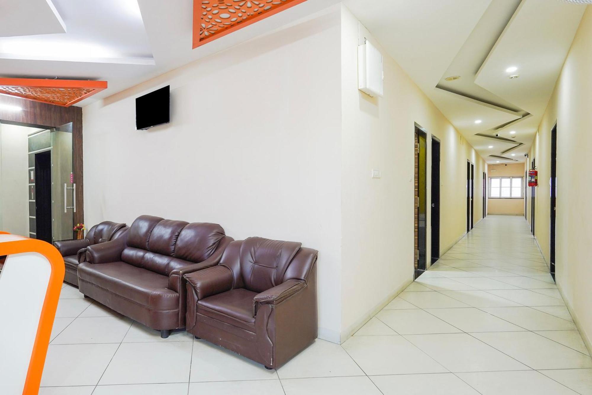 Hotel Super Townhouse Purushawalakm Chennai