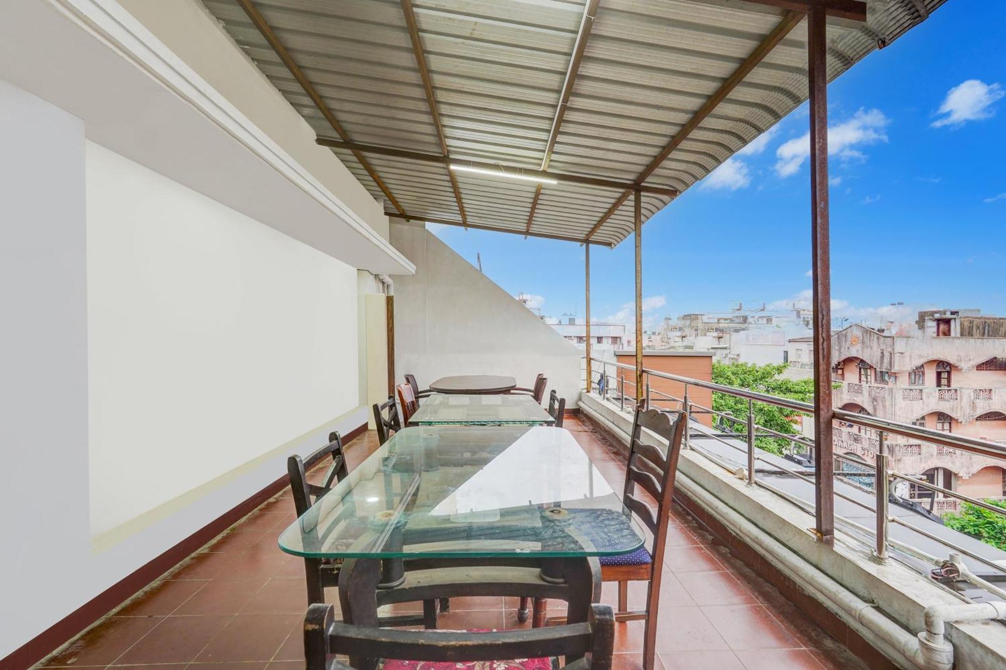 Super Townhouse Purushawalakm Hotel *