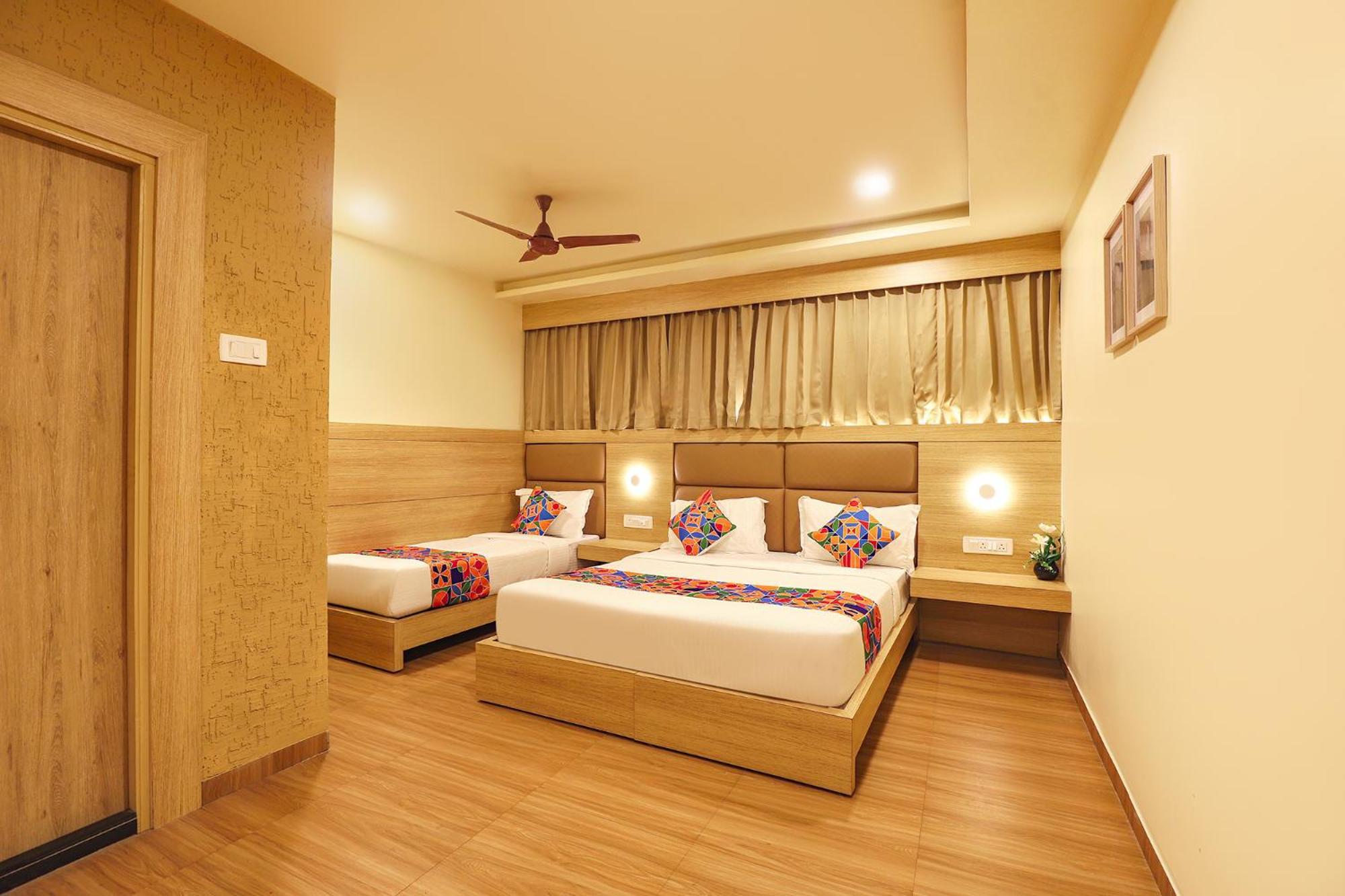 Fabhotel Nestlay High Court - Nr High Court Hotel
