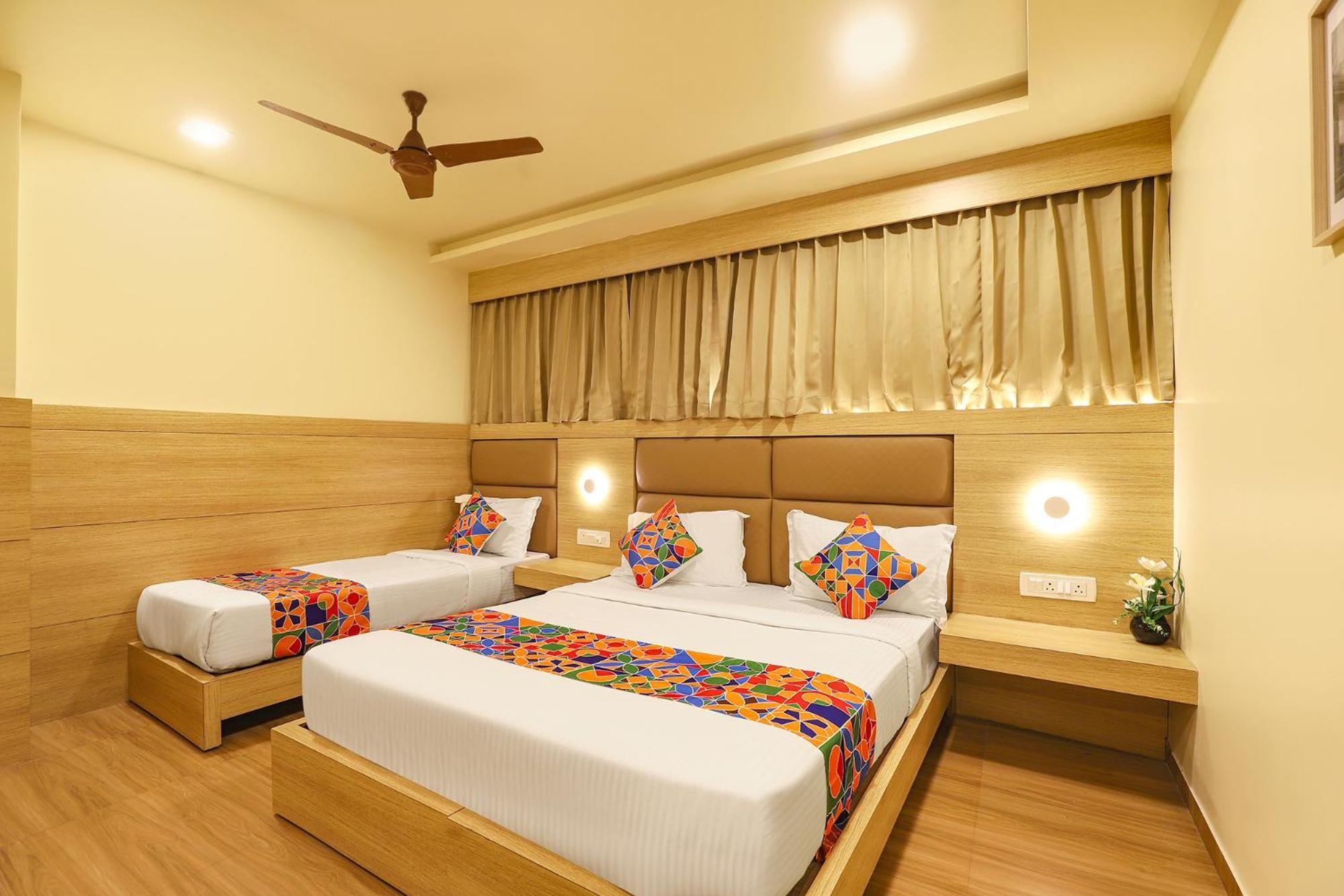 Fabhotel Nestlay High Court - Nr High Court