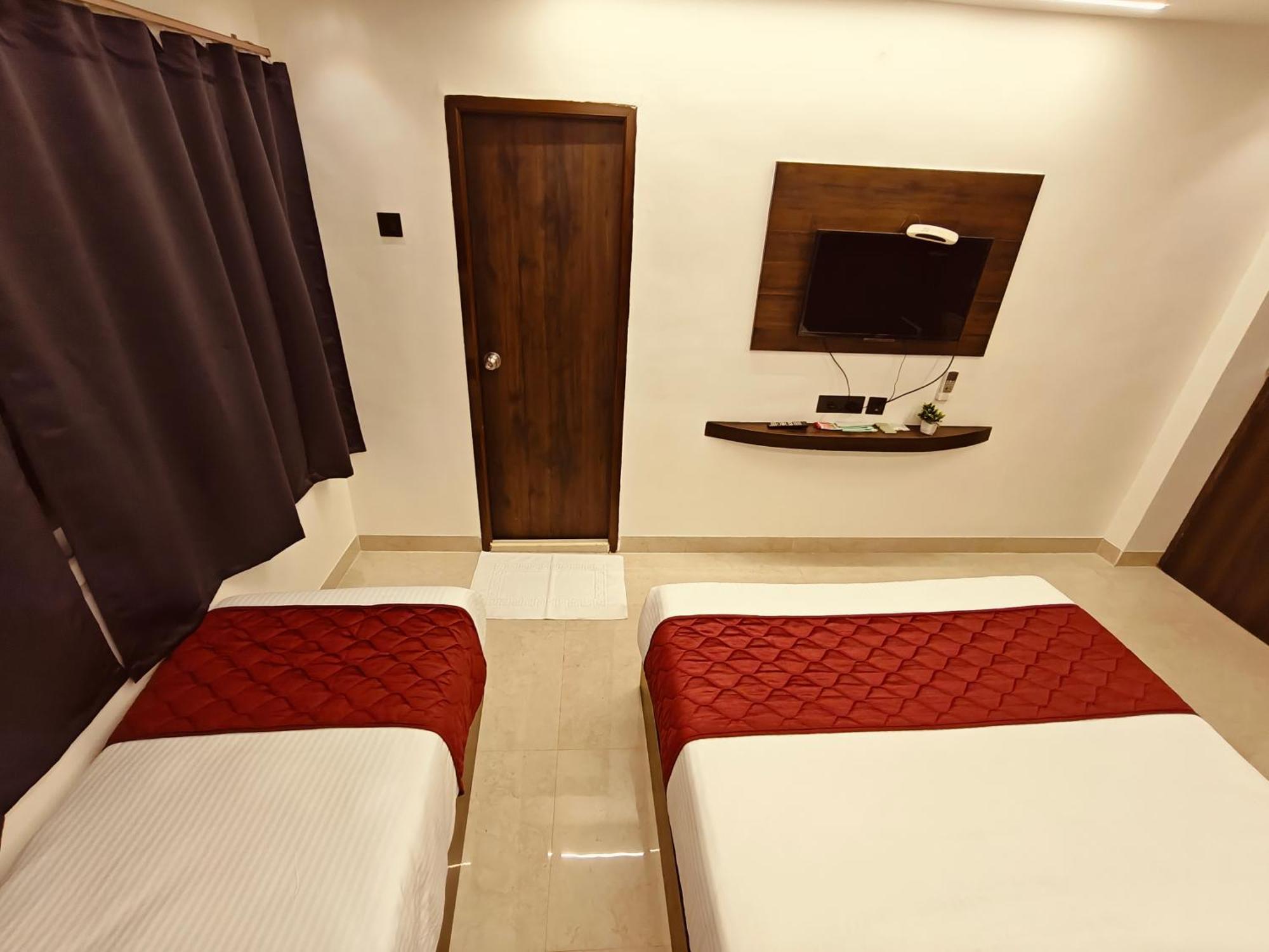 Woodlands Hotel 2*
