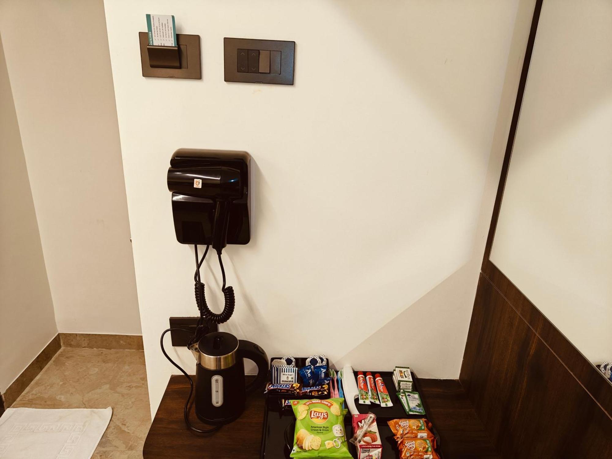 Woodlands Hotel 2*