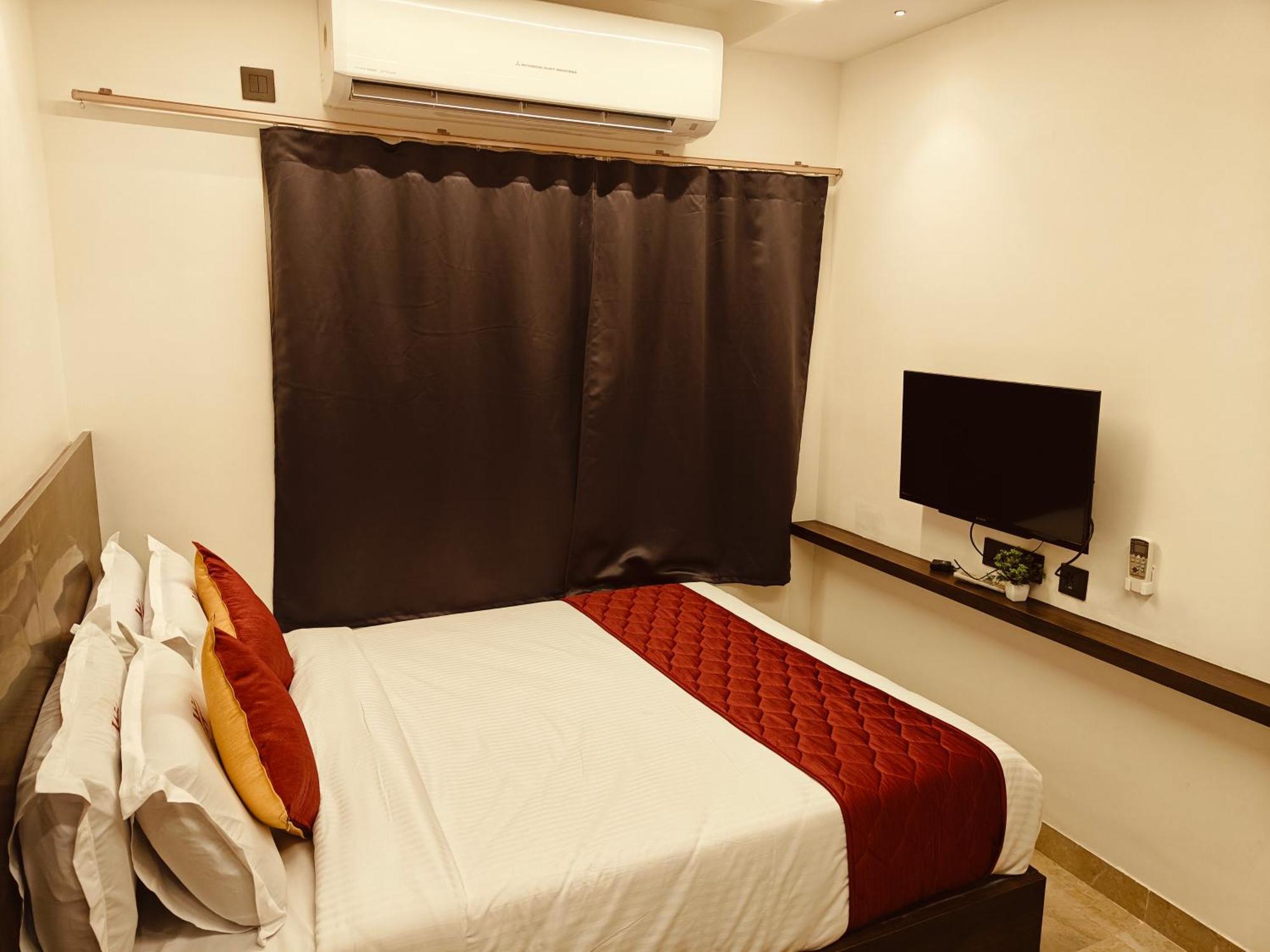 Hotel Woodlands 2*