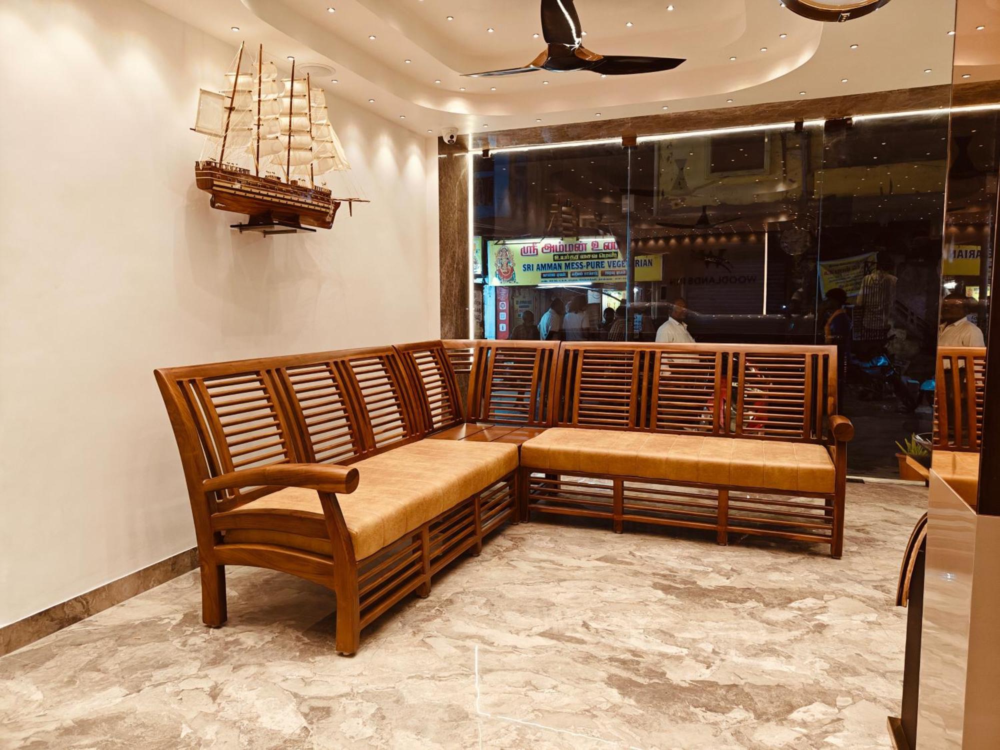 Hotel Woodlands