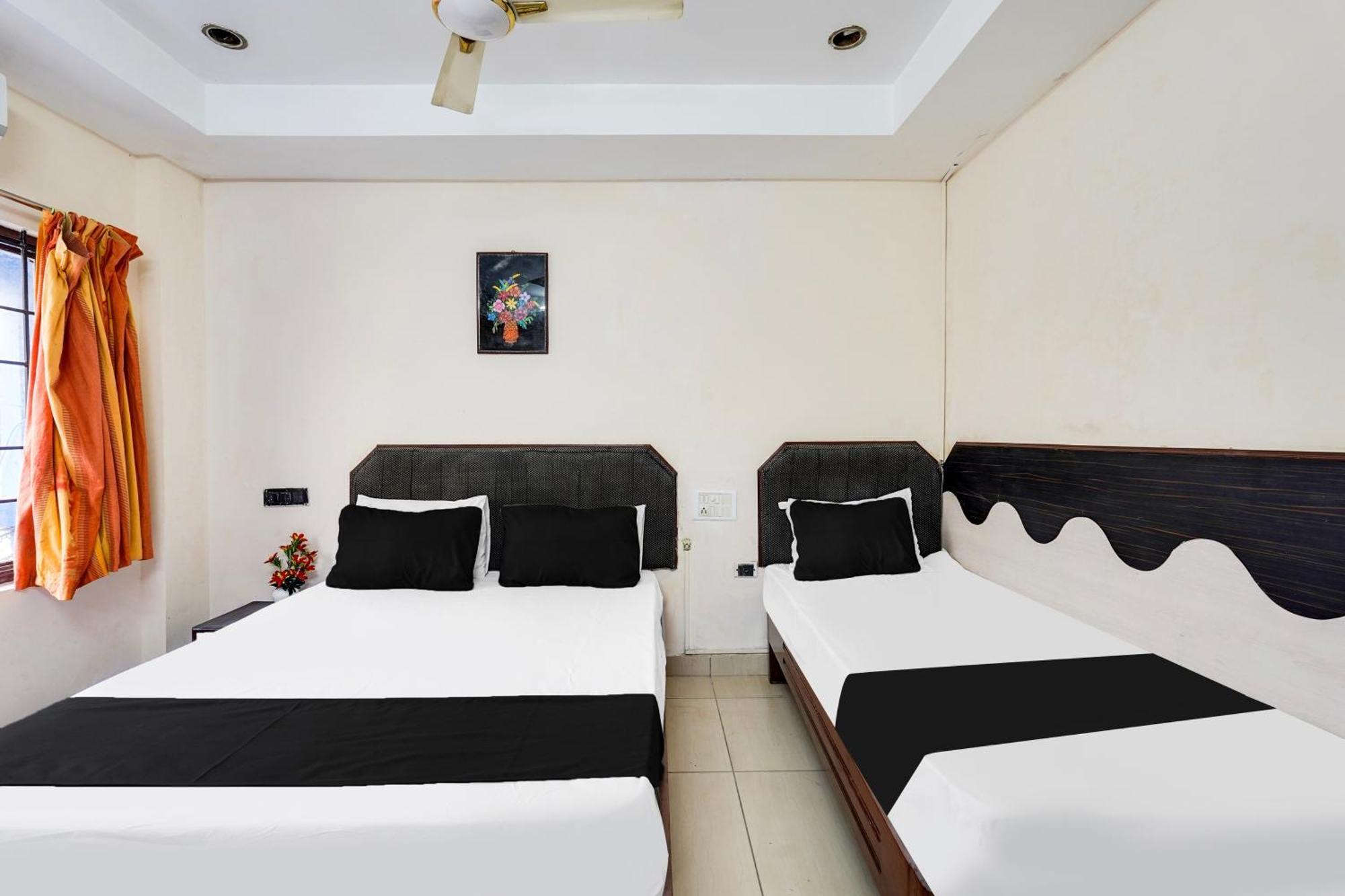 Super O Park Town Near Nehru Stadium Hotel 4*