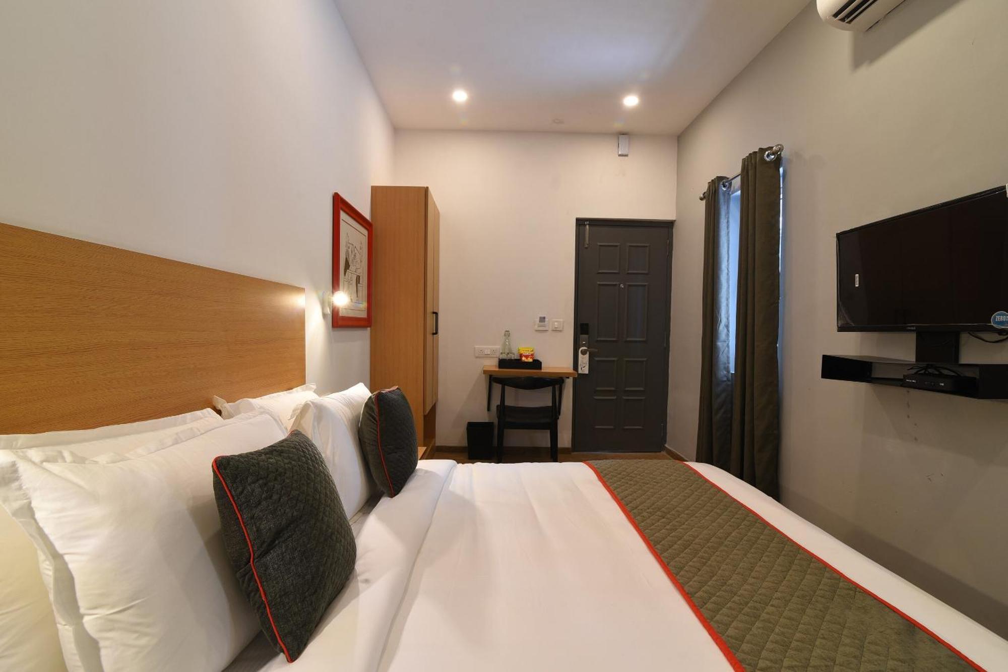 Hotel Super Townhouse Royapettah Near U.s Consulate