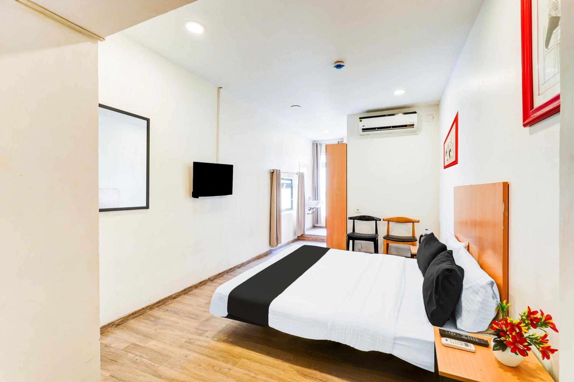 Super Collection O Omr Perungudi Hotel