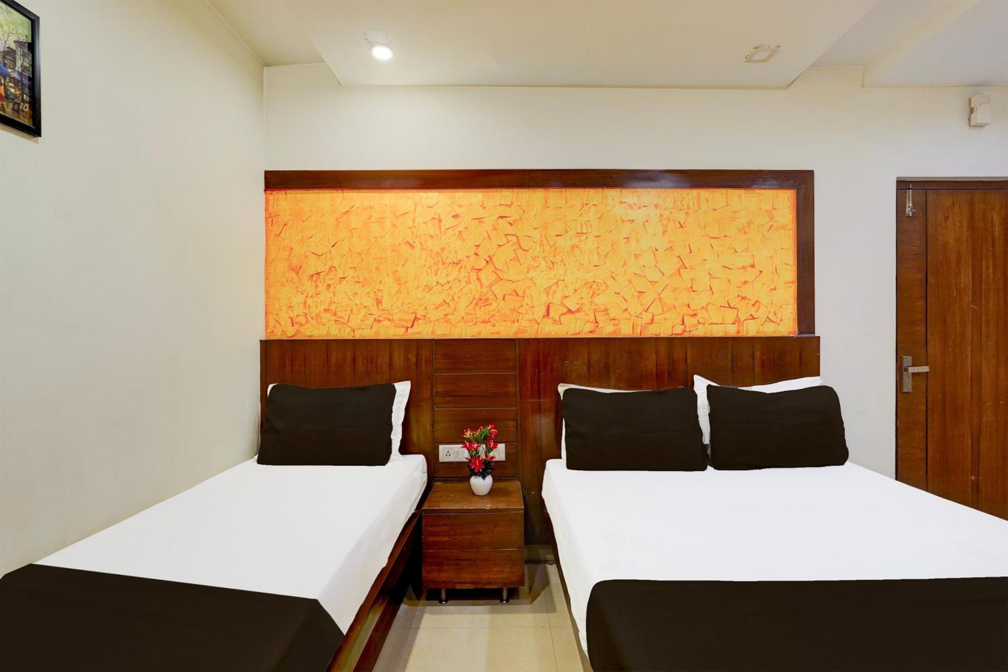 Hotel O Queen Shell Residency Vadapalani Chennai