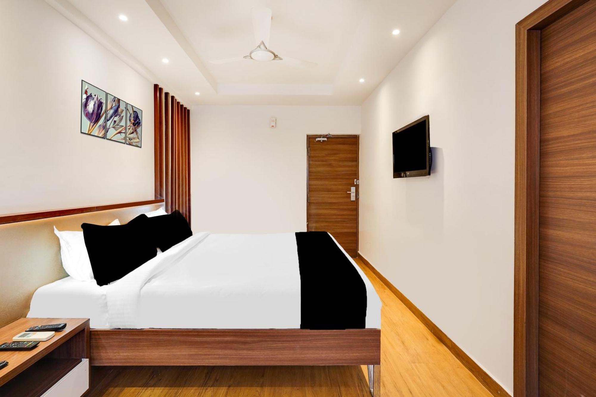 Hotel Super Townhouse Oak Kodambakkam Formerly Cine Chennai