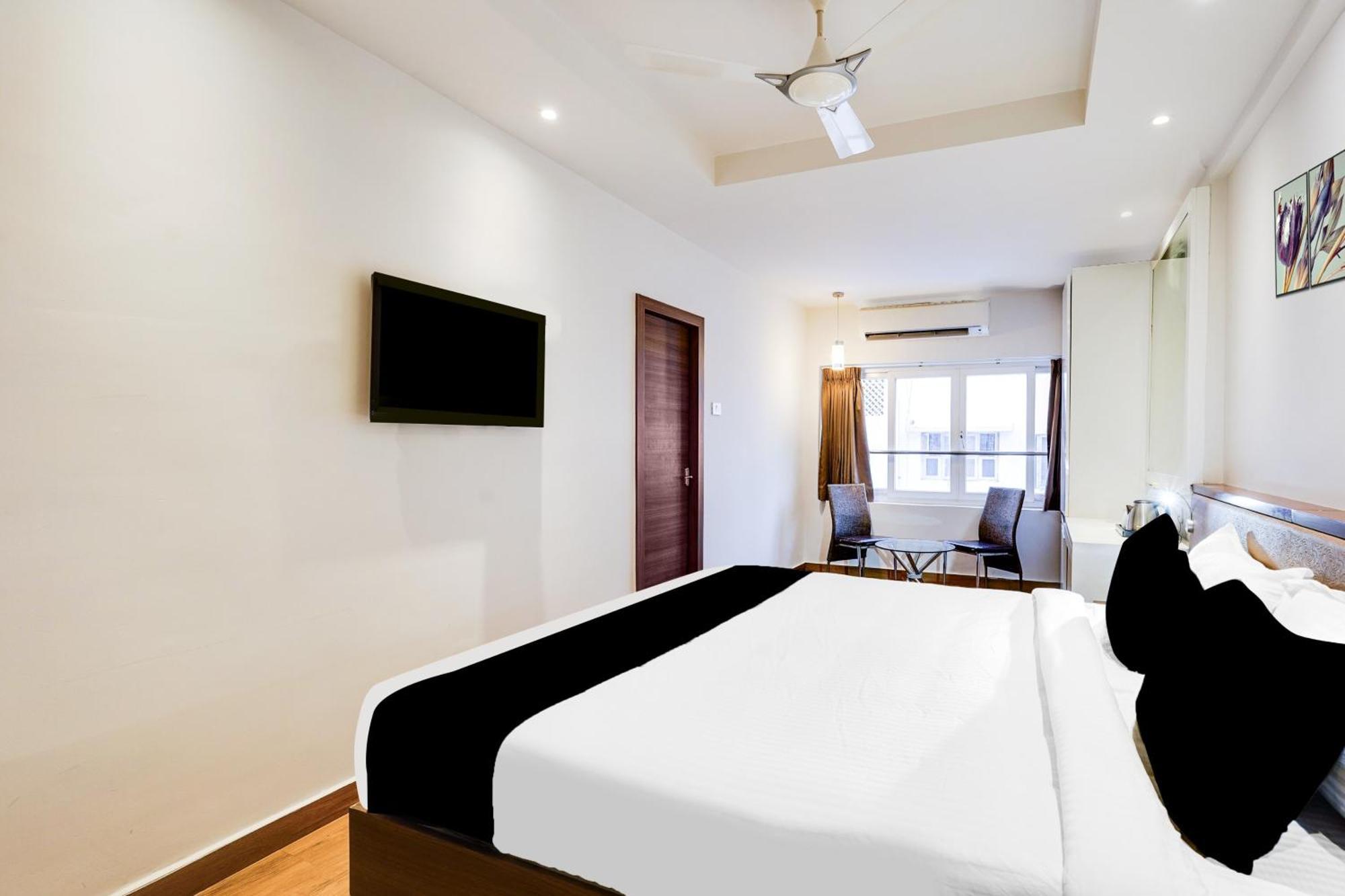 Super Townhouse Oak Kodambakkam Formerly Cine 3* Chennai