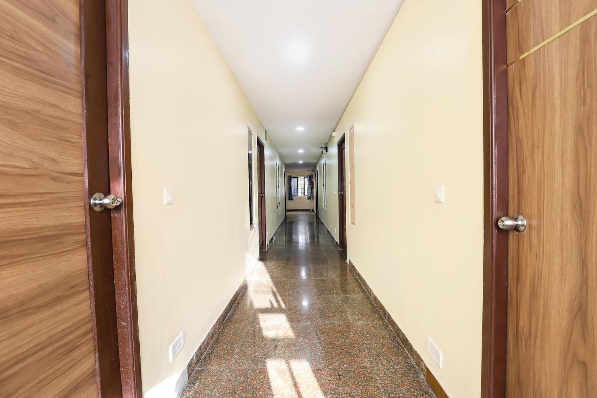 Fabhotel Gt Galaxy Park Hotel