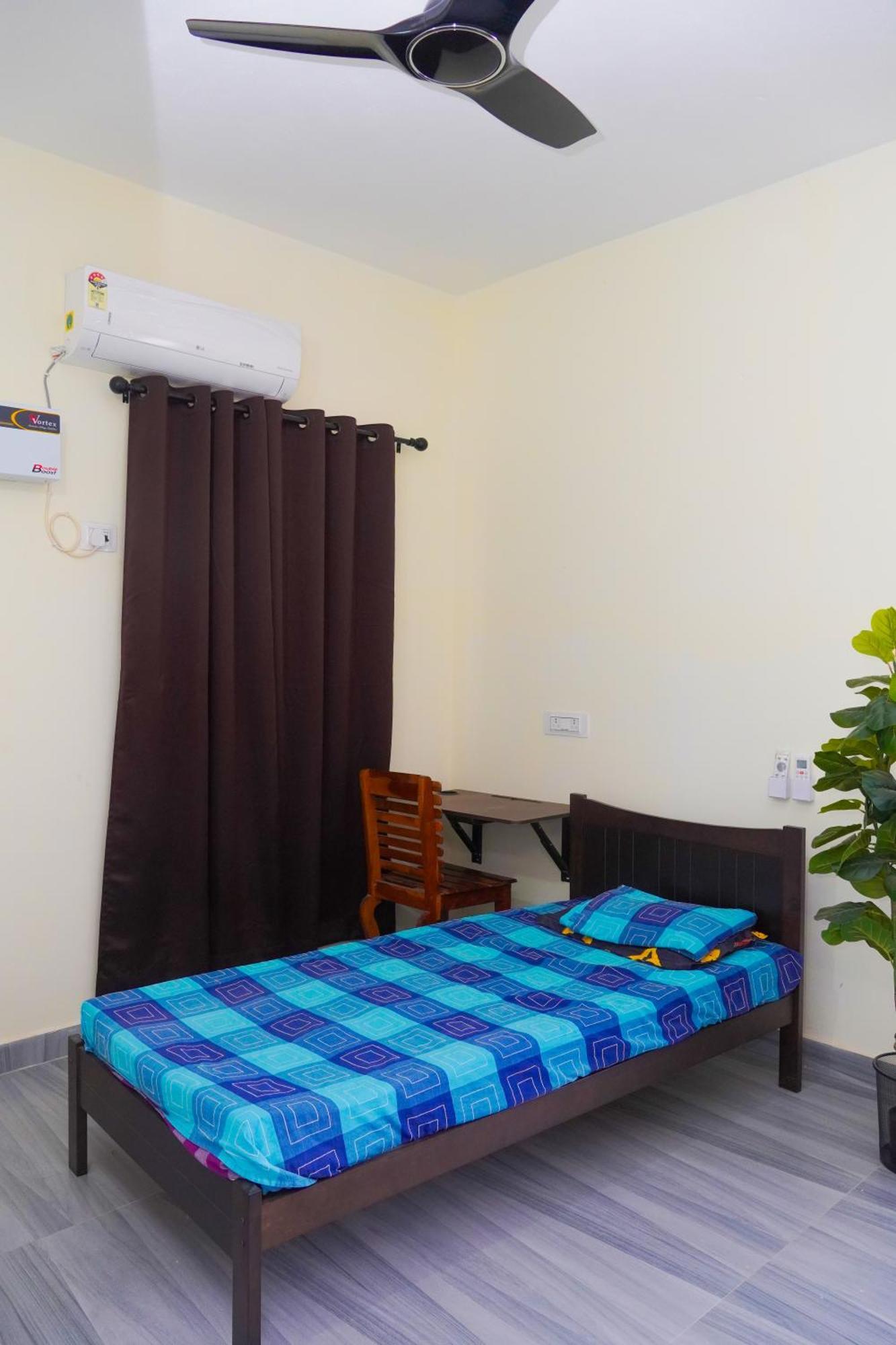 Homestay Luxury Ac Private - Men Chennai