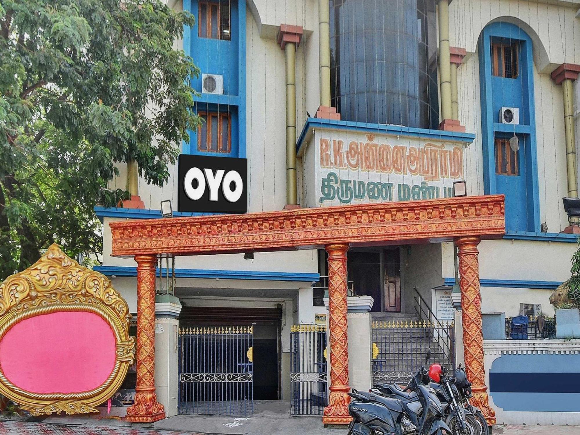 O Rk Residency Hotel
