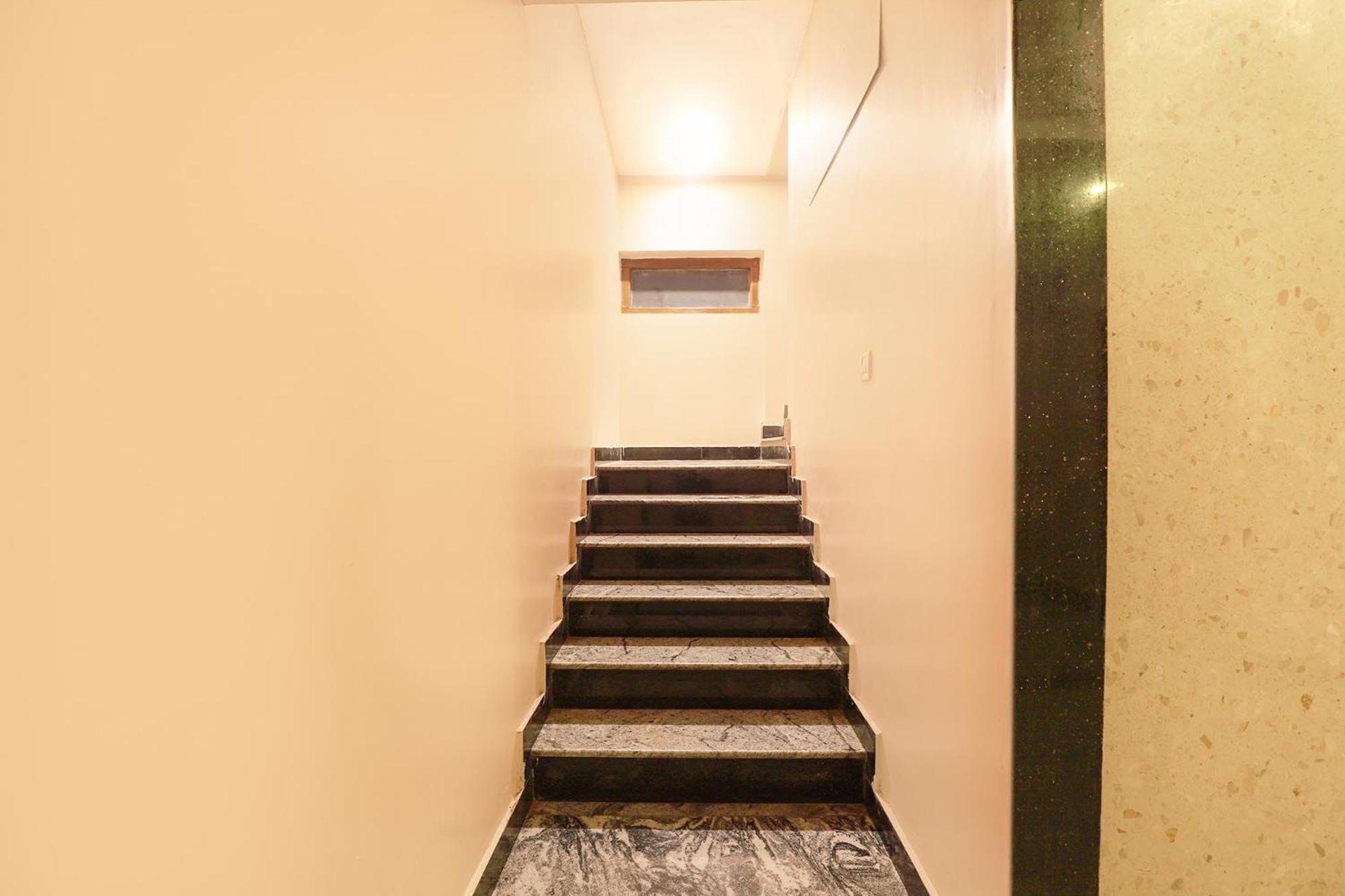 Fabhotel Nk Courtyard - Nr Guindy Industrial Estate