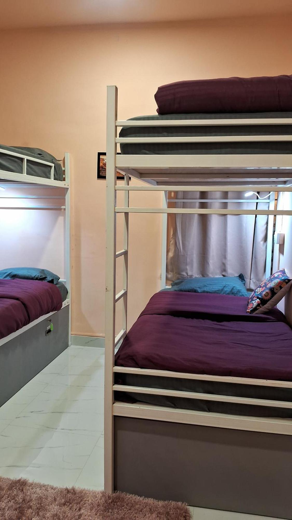 Hostel Cayzen *