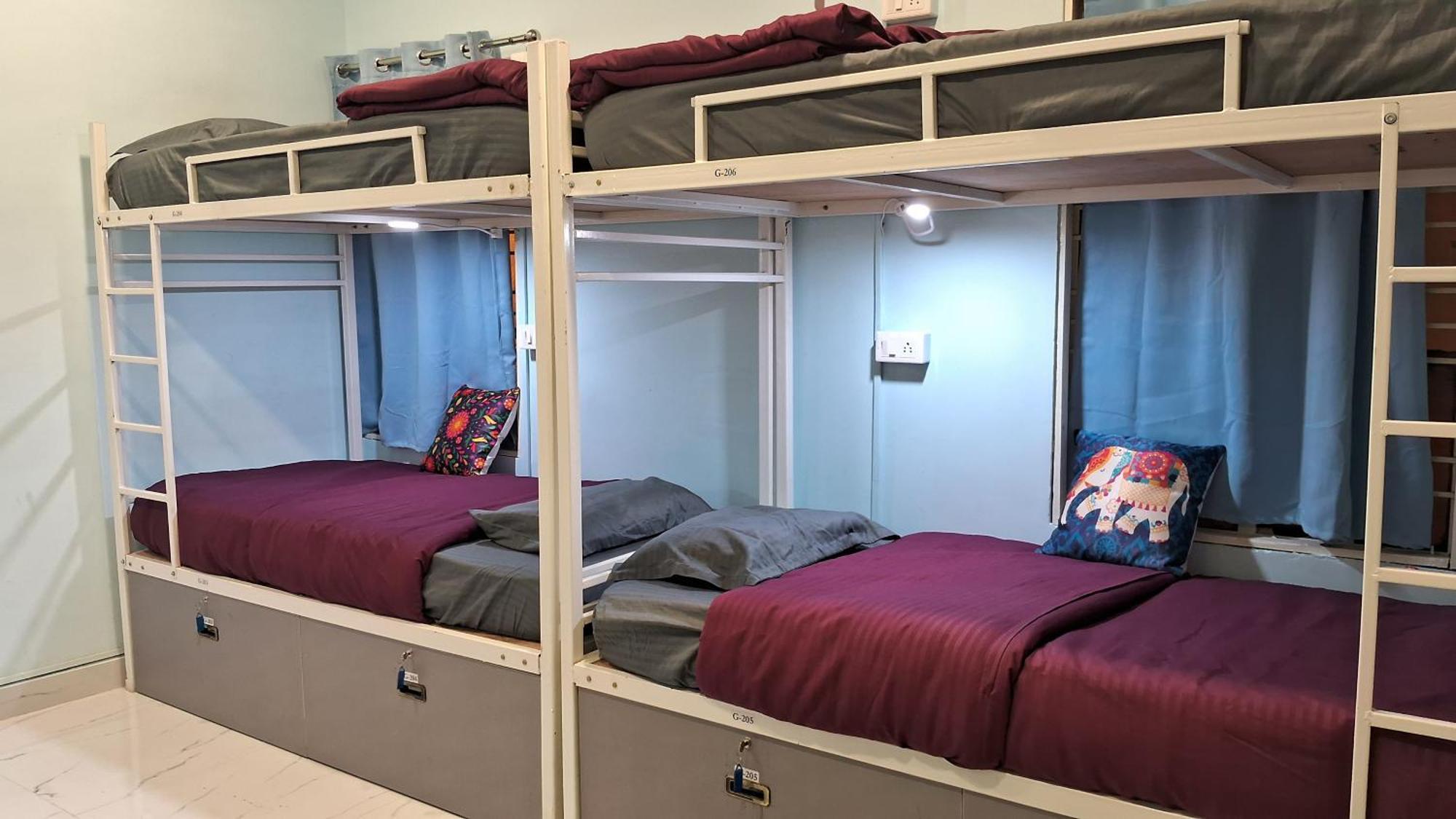 Cayzen Hostel