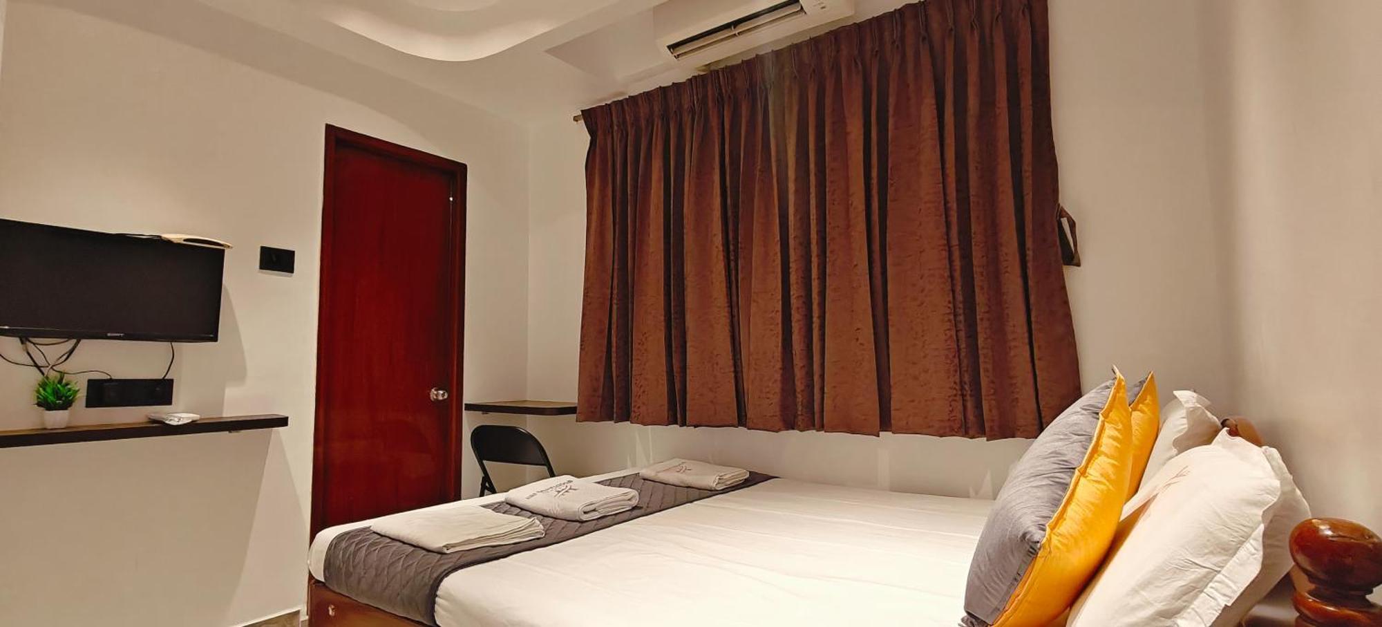 Hotel Woodlands