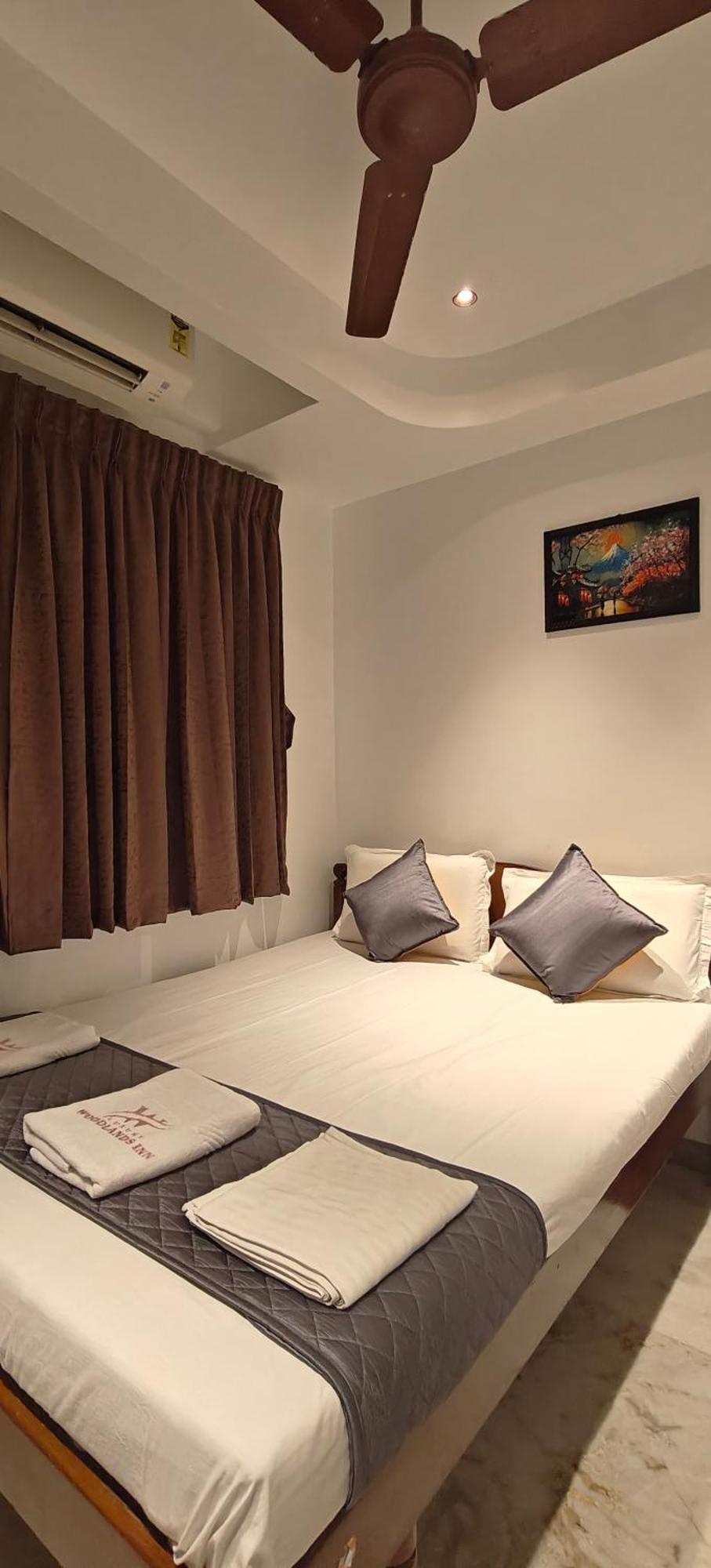 Hotel Woodlands 2*