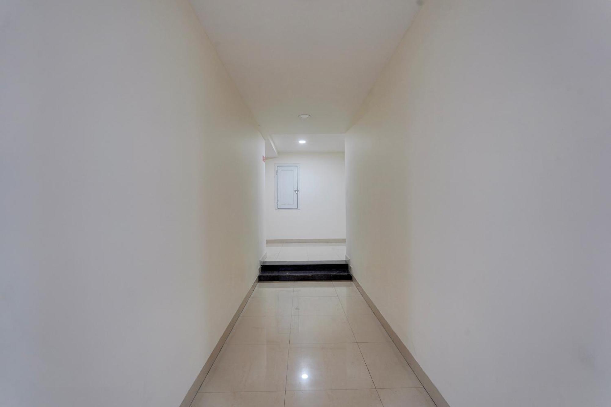 Hotel Palette Perumbakkam Near Sathyabama Chennai