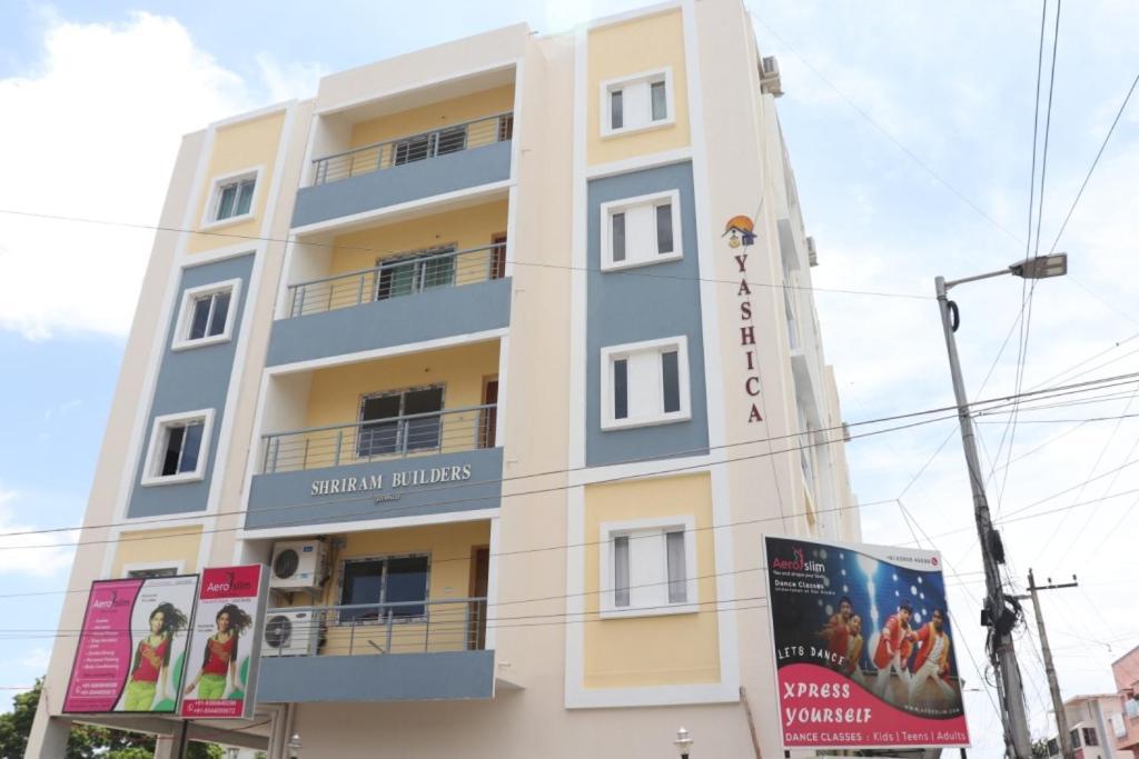 Starlight Near Dlf,l&t,miot,tradecenter,ramachandra Medical Coll Guest house Chennai