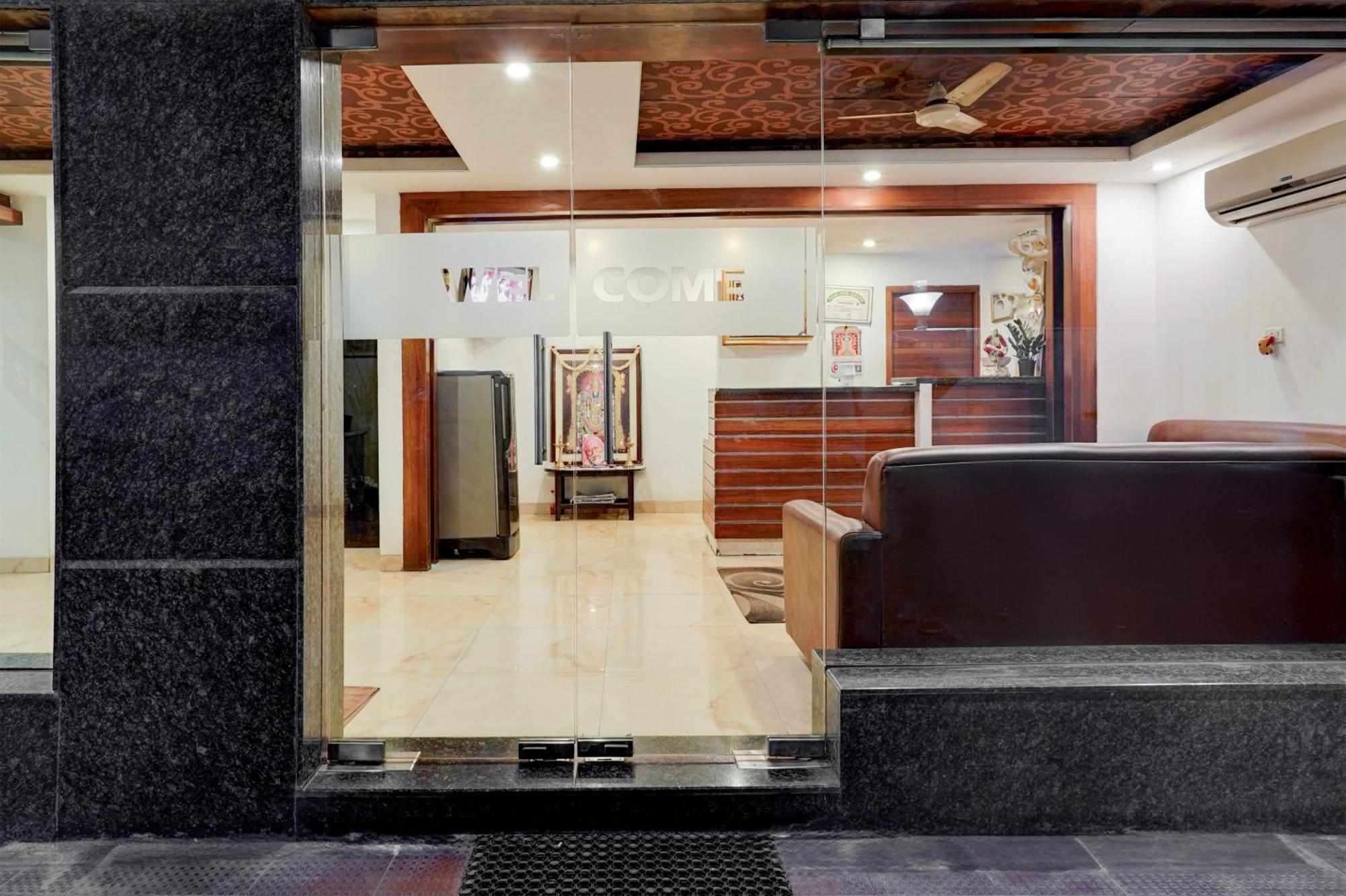 Super Townhouse Arcot Road Near Kauvery Hospital 4* Chennai