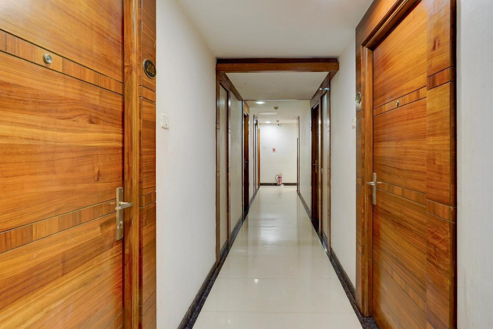 Super Townhouse Arcot Road Near Kauvery Hospital Chennai