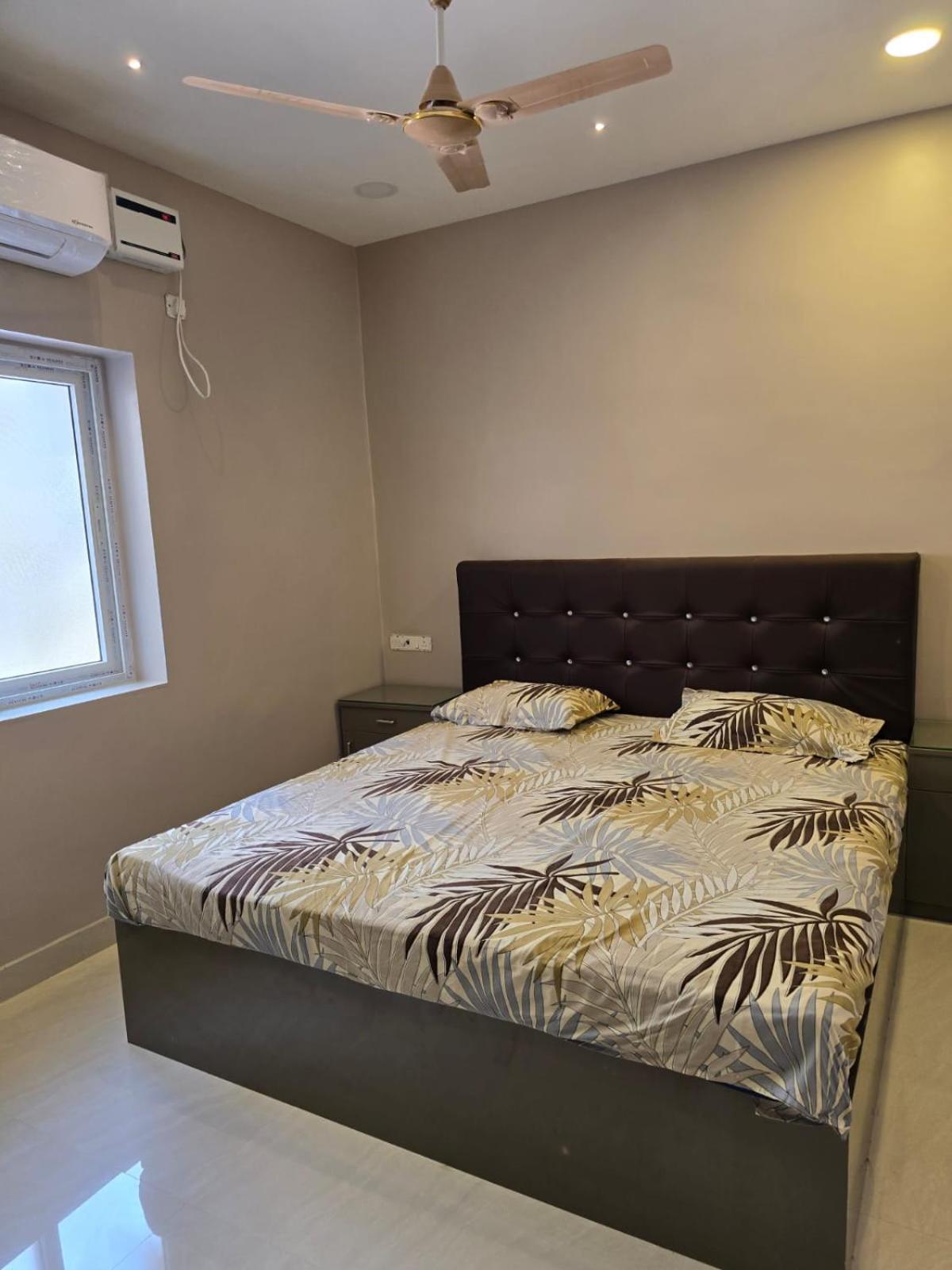 In Tnagar E14 Apartment *