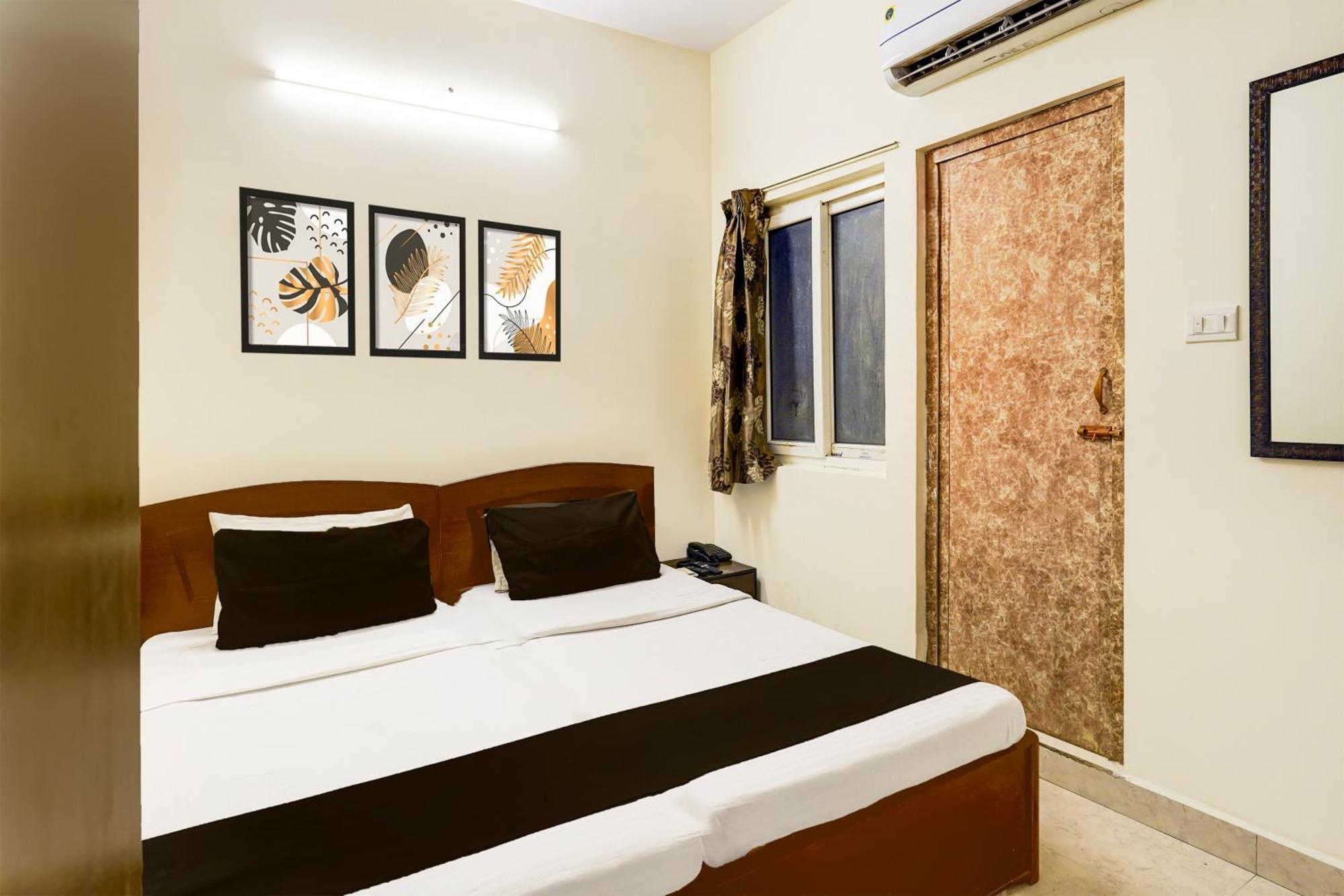 Super Collection O Thousand Lights Hotel 2*