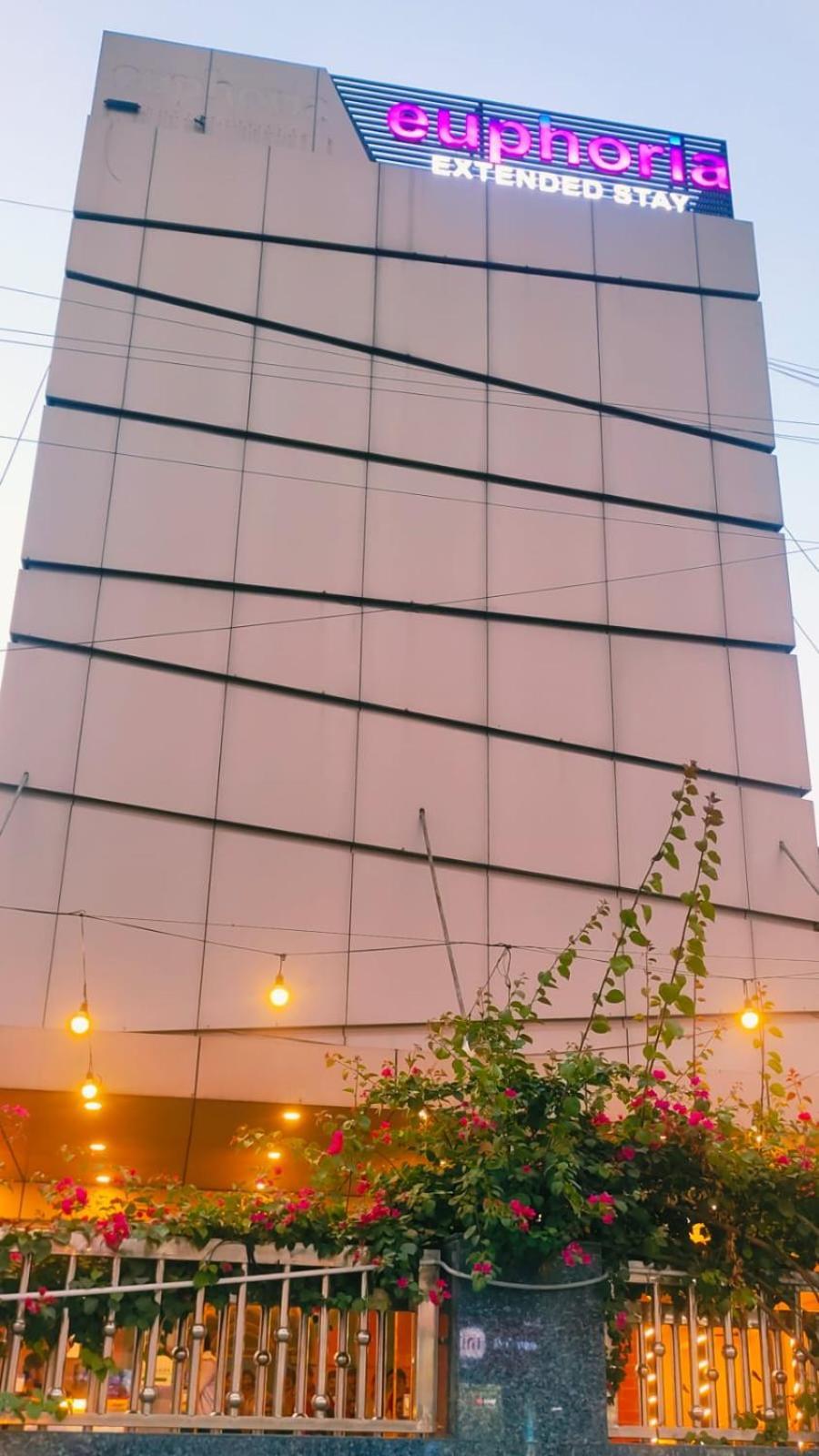 Euphoria Extended - Omr It Expressway