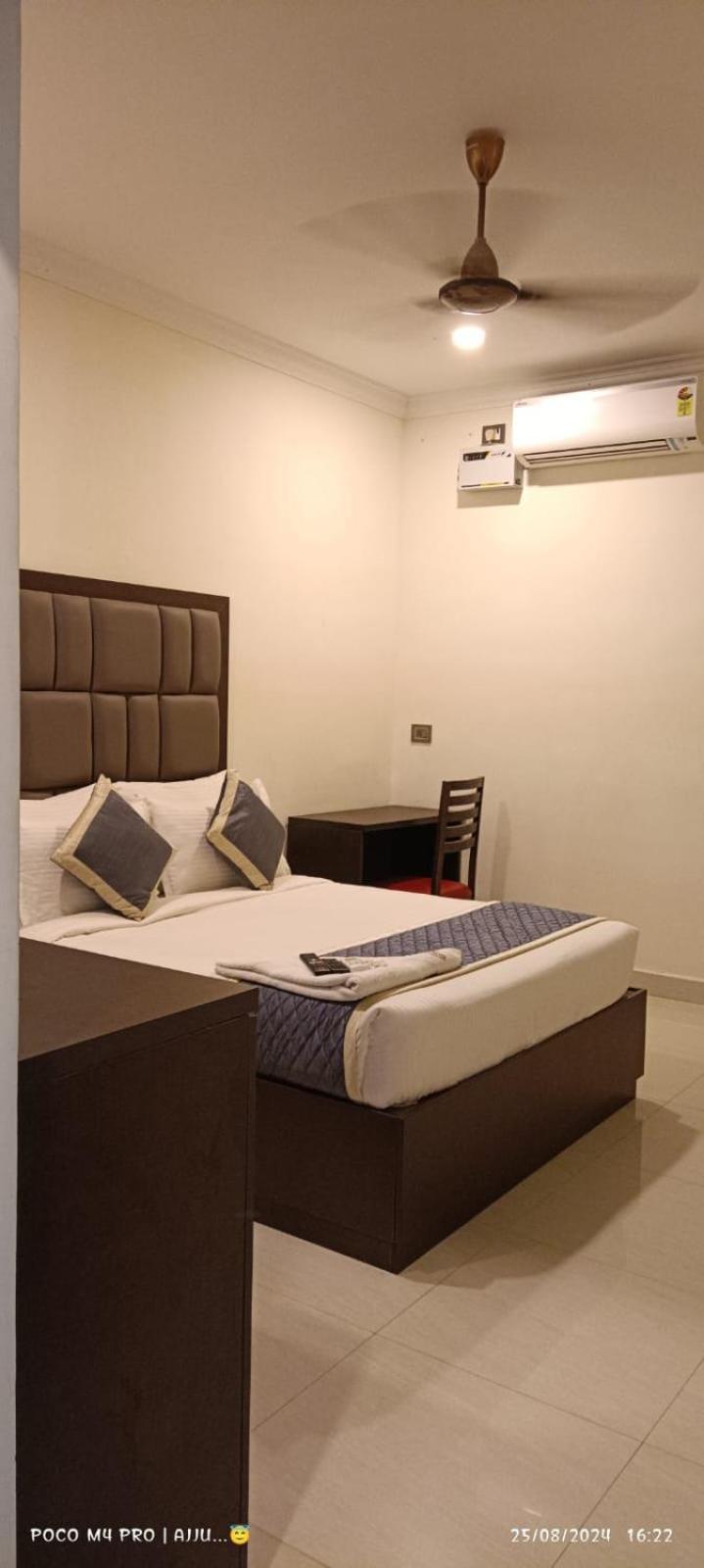 Hotel Neighbour Inn-elite 3*