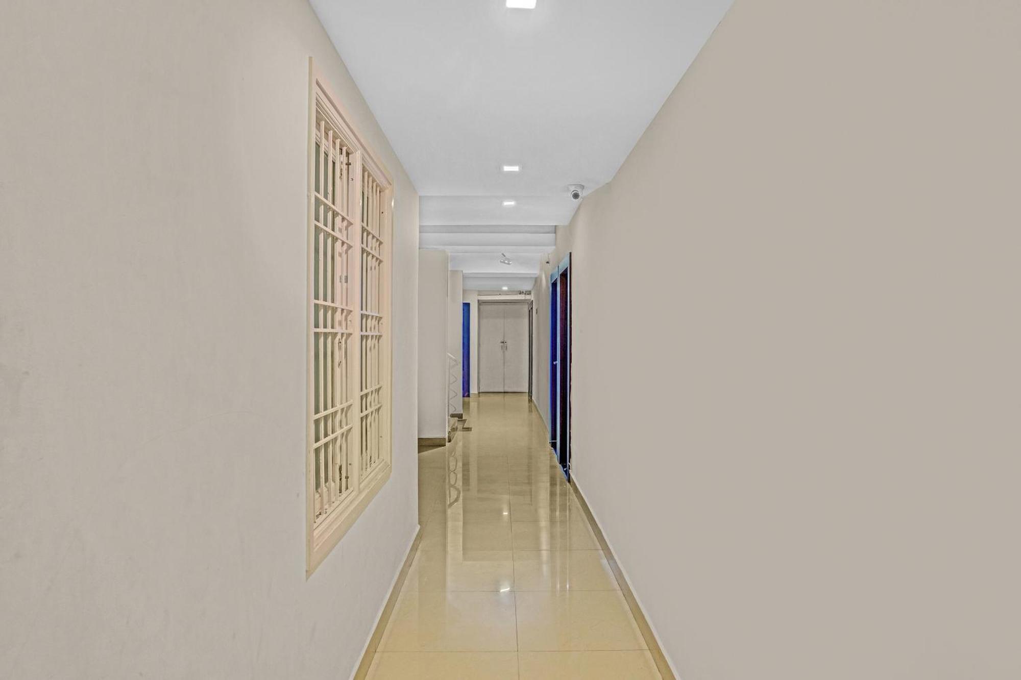 Hotel Super O Admire Near Sathyabama 3*