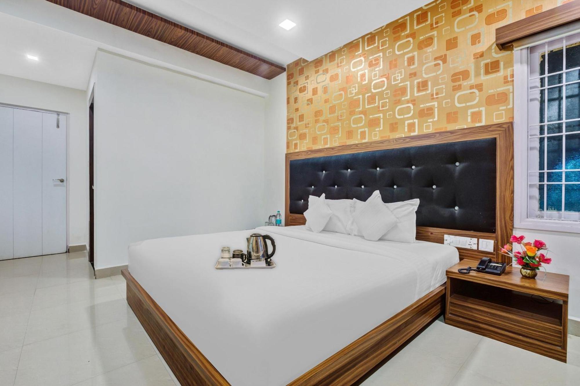 Hotel Super O Admire Near Sathyabama
