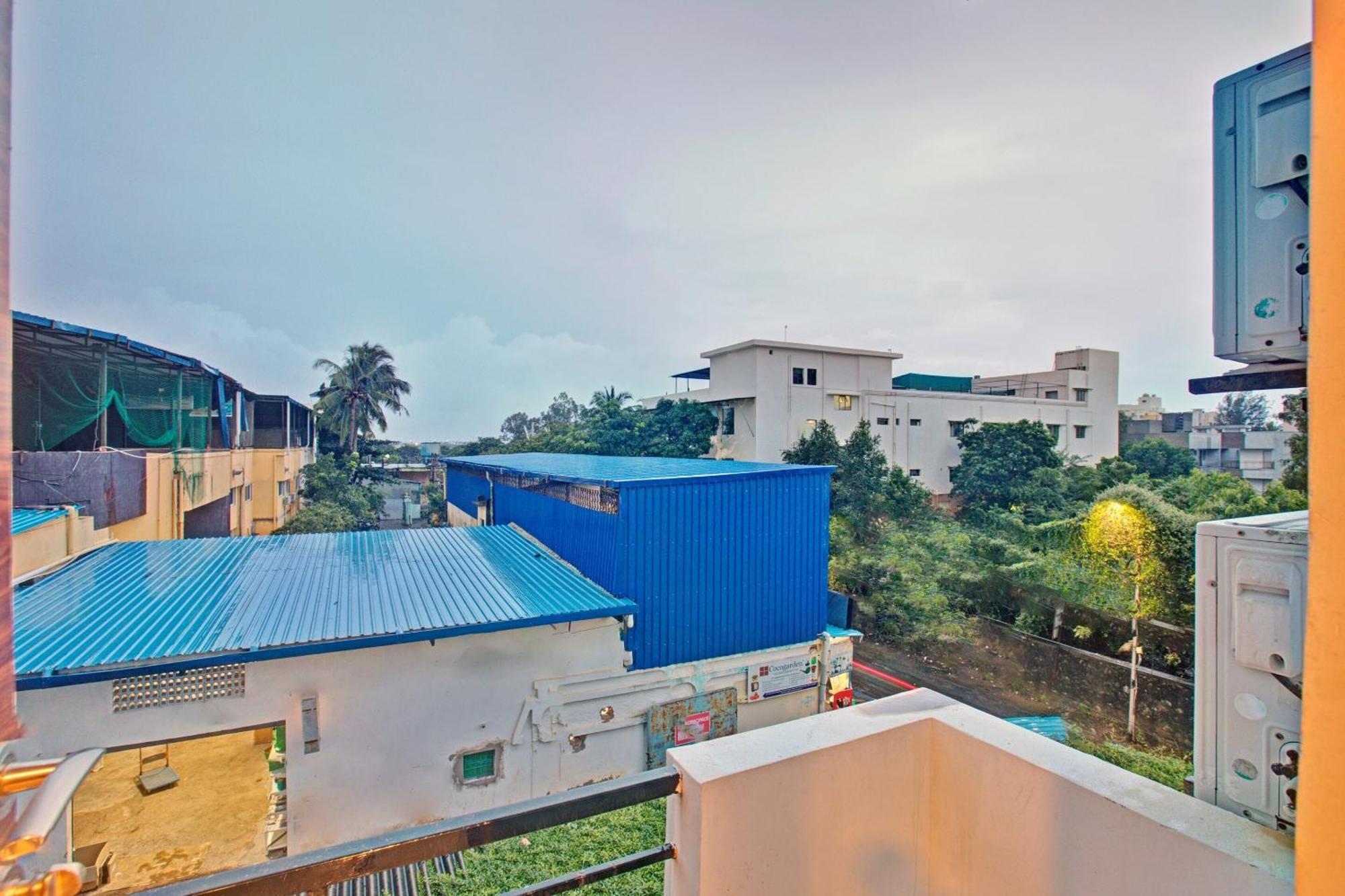 Super O Admire Near Sathyabama Hotel