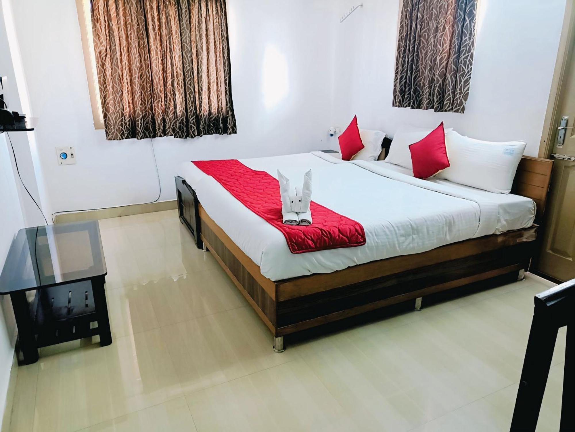 Swarna Sudarshan Service Sholinganallur 2*
