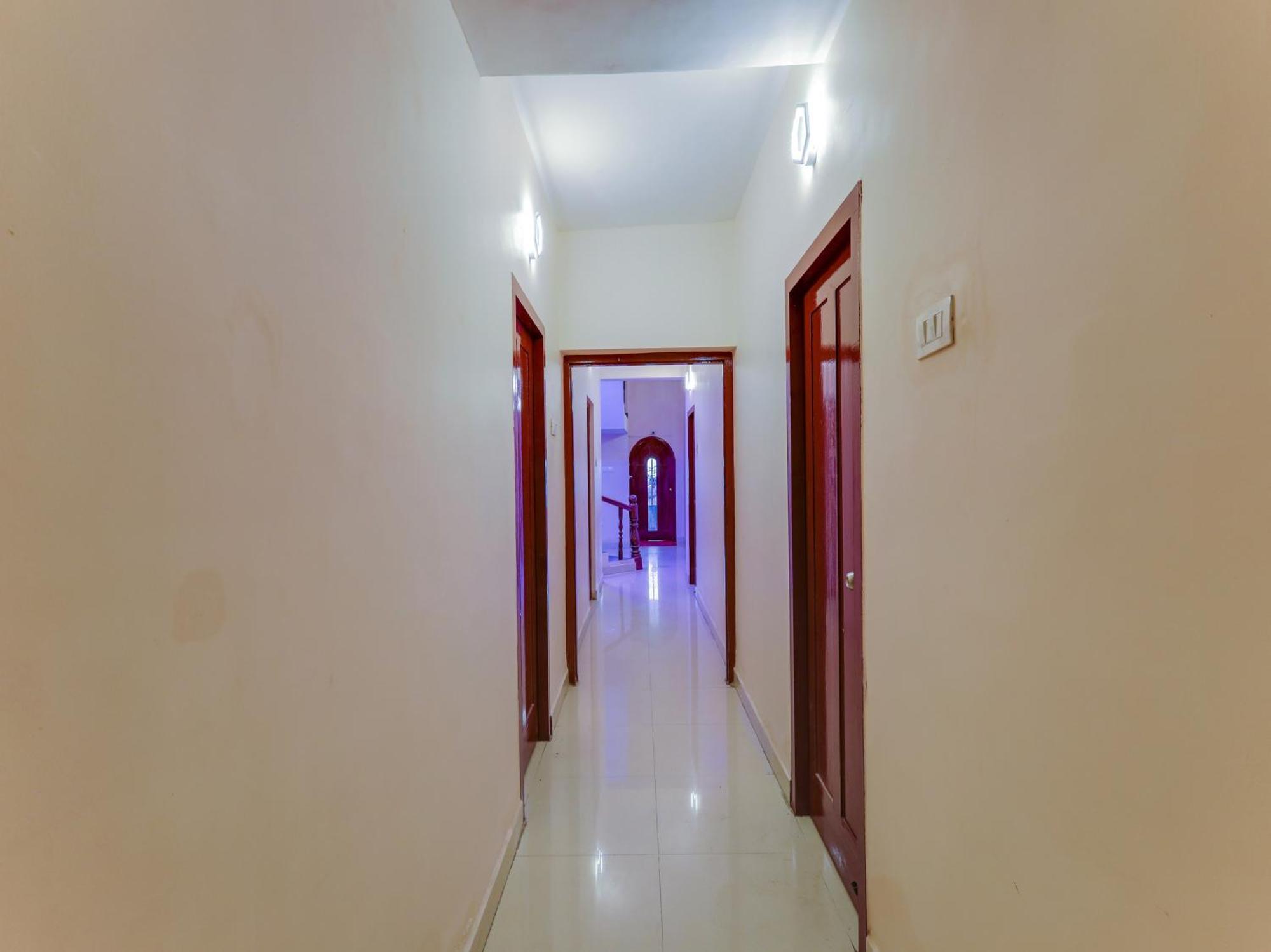 Hotel Super O Vsv Maduravoyal Chennai