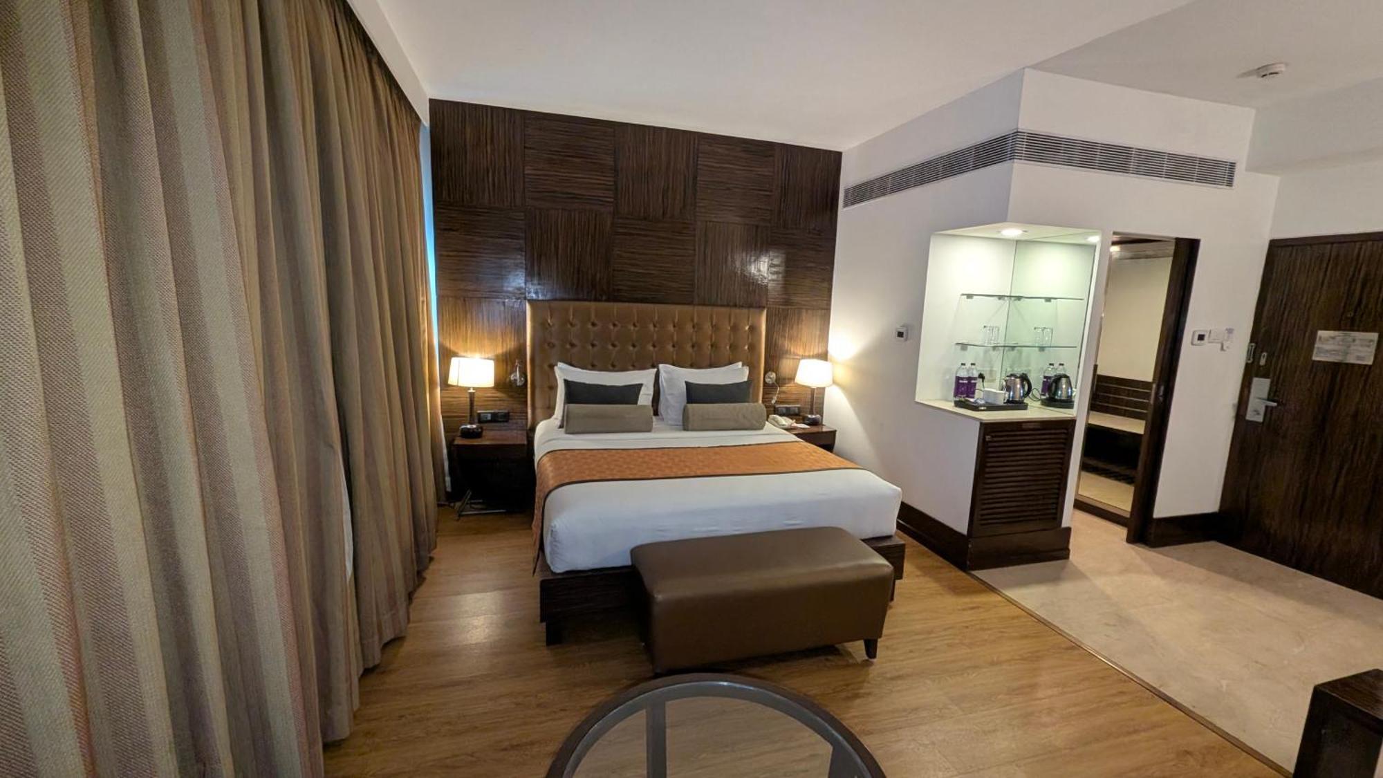 Pride Hotel, 4*