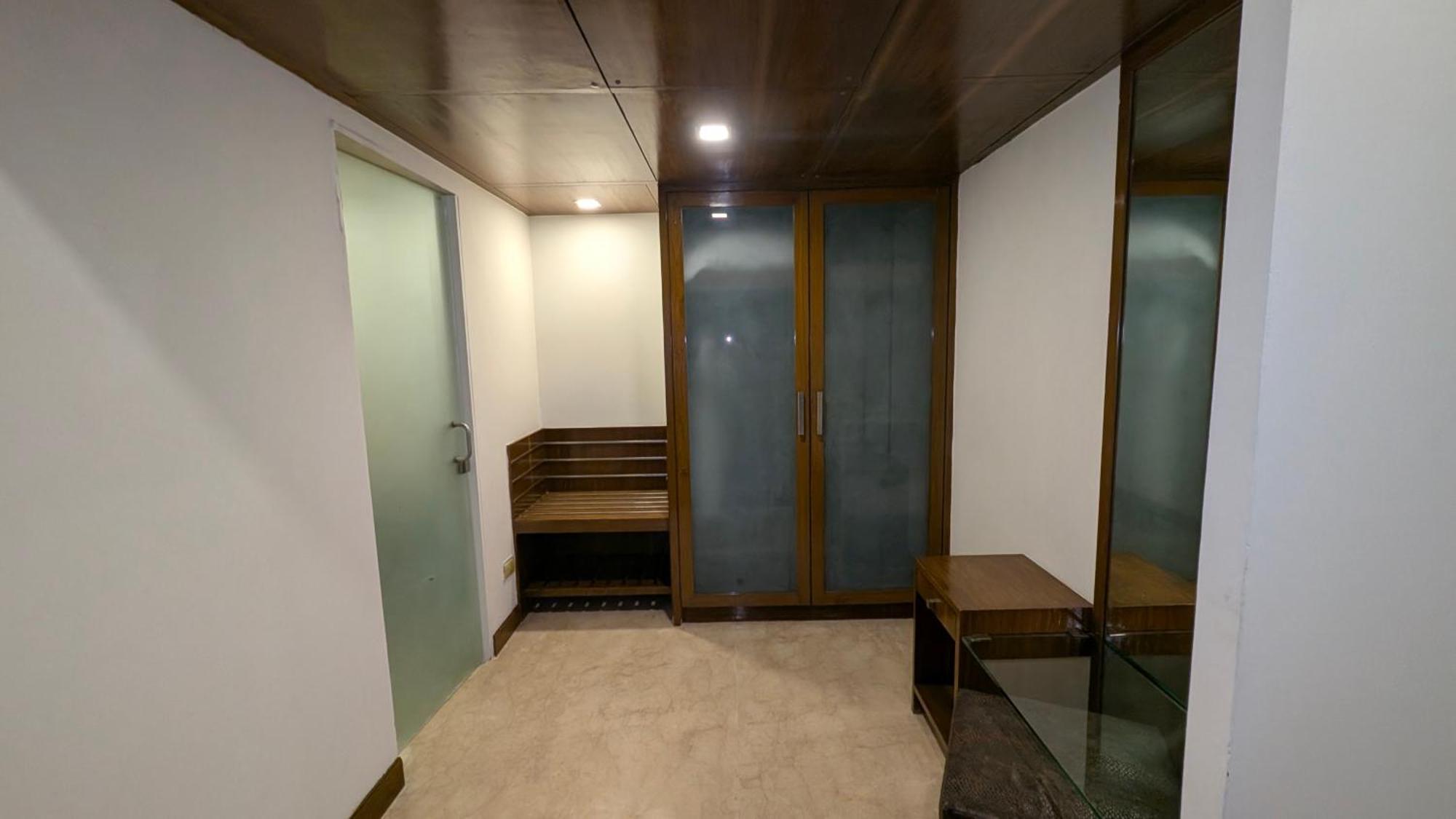 Pride Hotel,