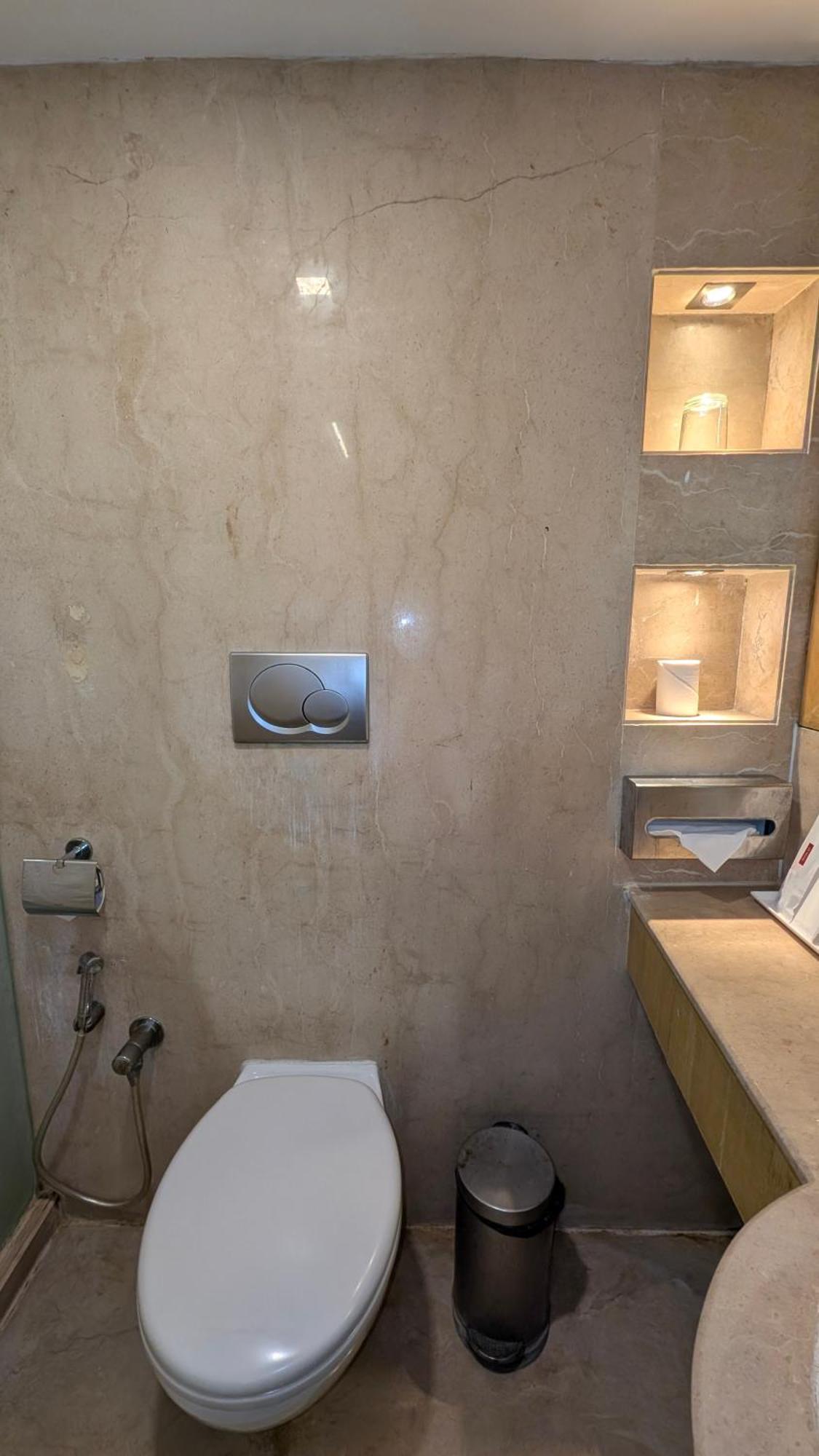 Hotel Pride Hotel,