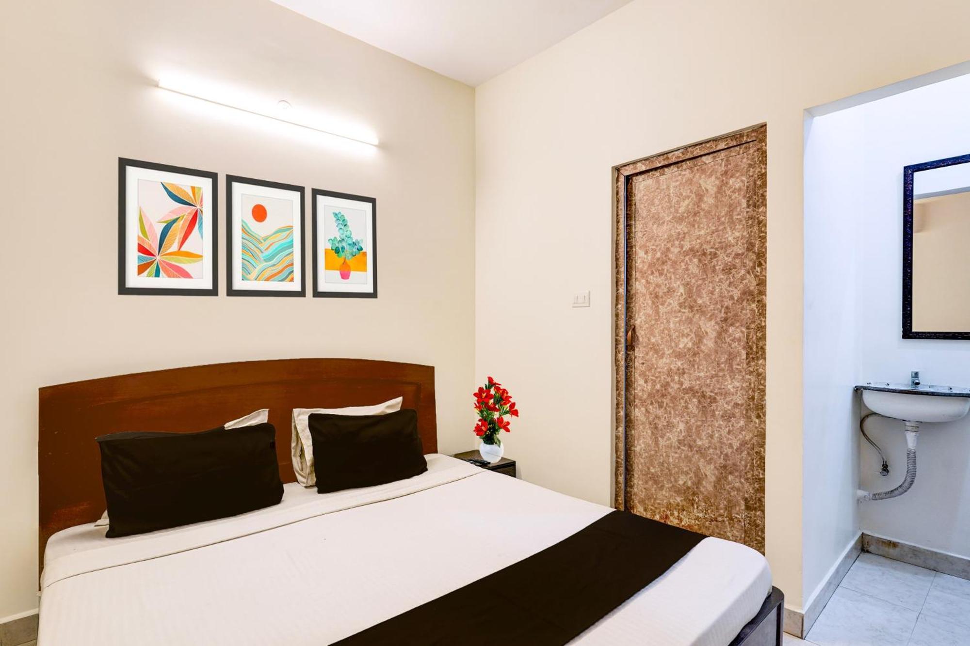 Hotel Super Collection O Thousand Lights