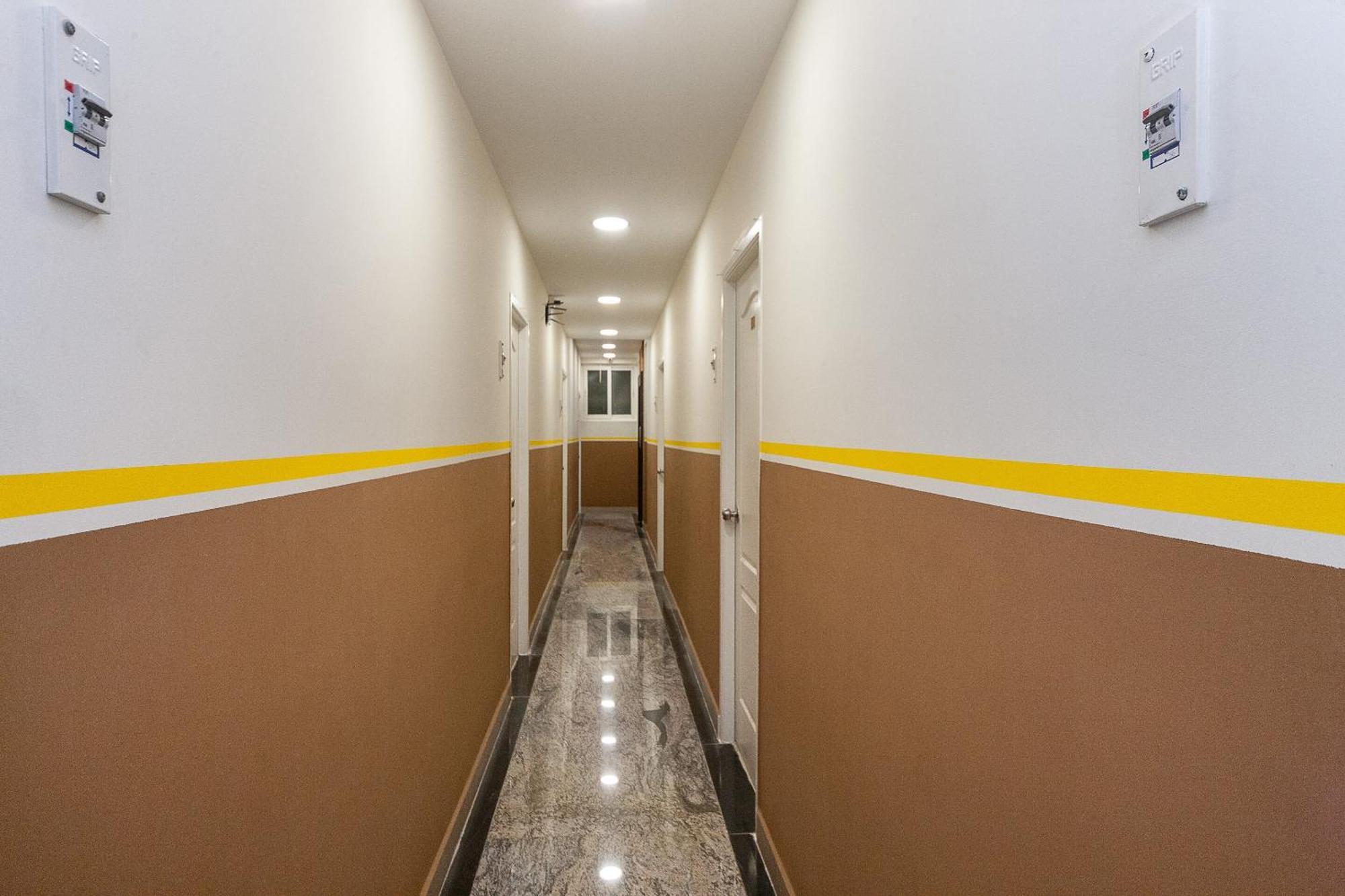 Hotel Oyo Flagship Lakshmi Residency 3*