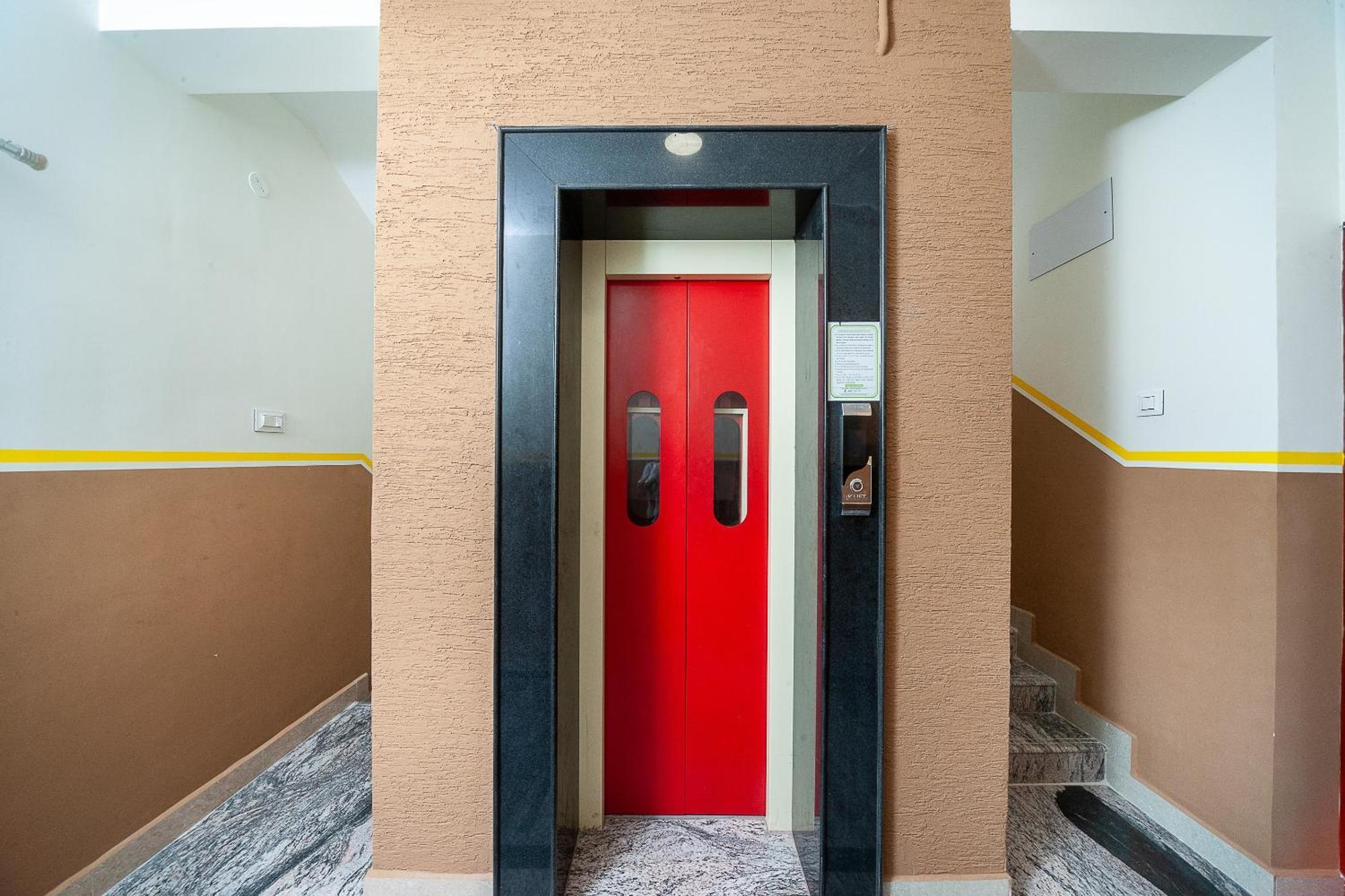 Hotel Oyo Flagship Lakshmi Residency Chennai