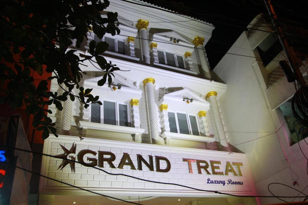 Grand Treat Hotel 2*