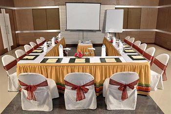 The Lotus Hotel, Venkatraman Street Aparthotel 3*
