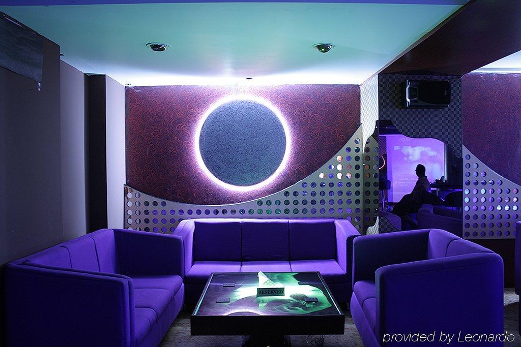 The Checkers 4* Chennai