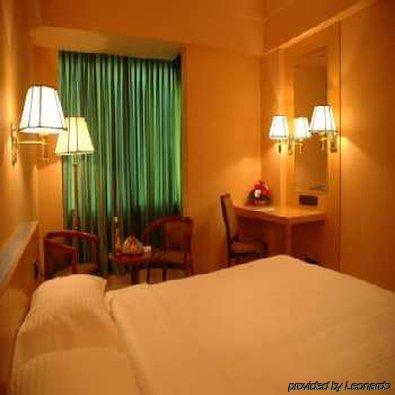 Hotel Esthell 3*